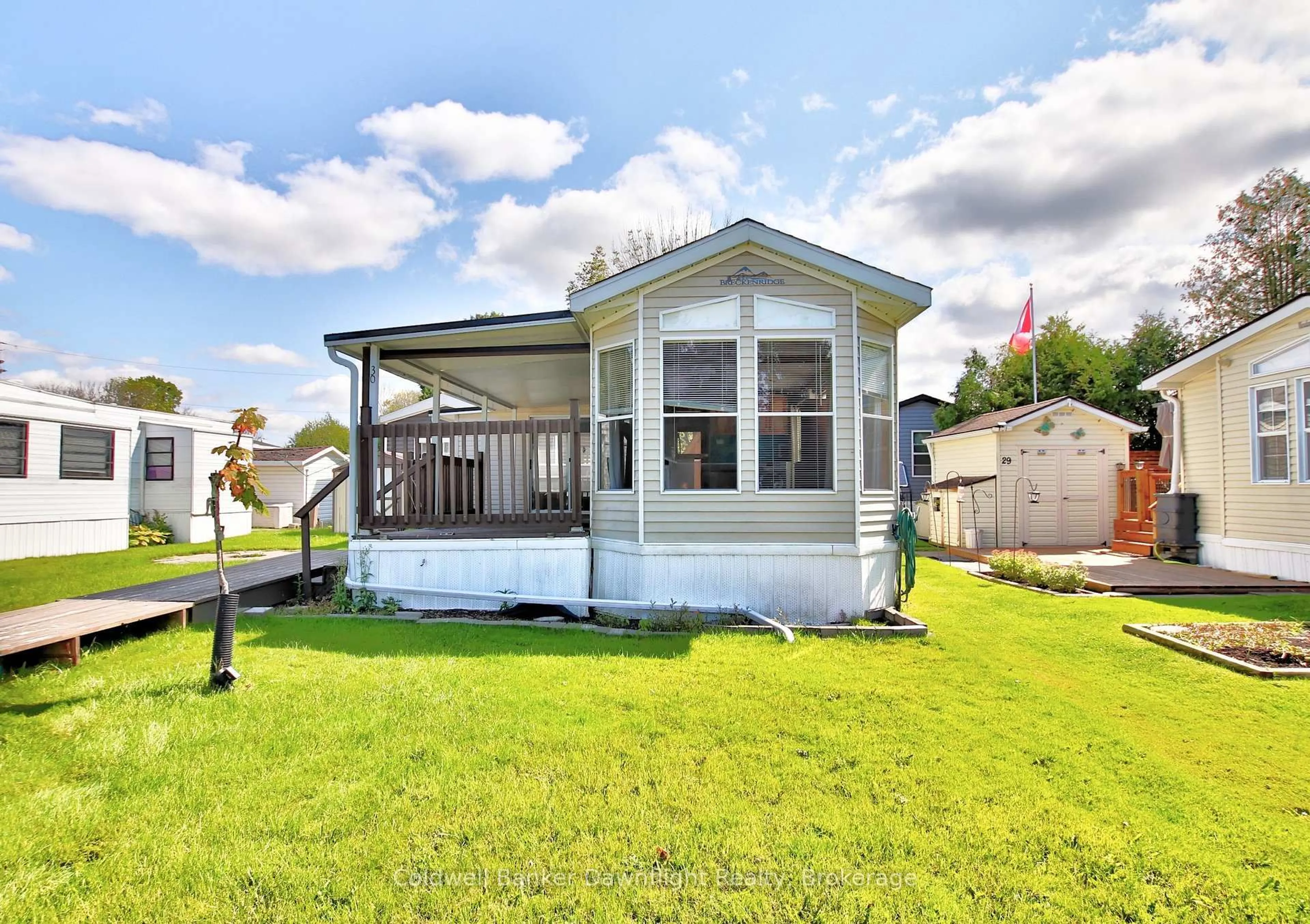 Home with vinyl exterior material, water/lake/river/ocean view for 77719 Bluewater Highway #30 Starboard, Bluewater Ontario N0M 1G0