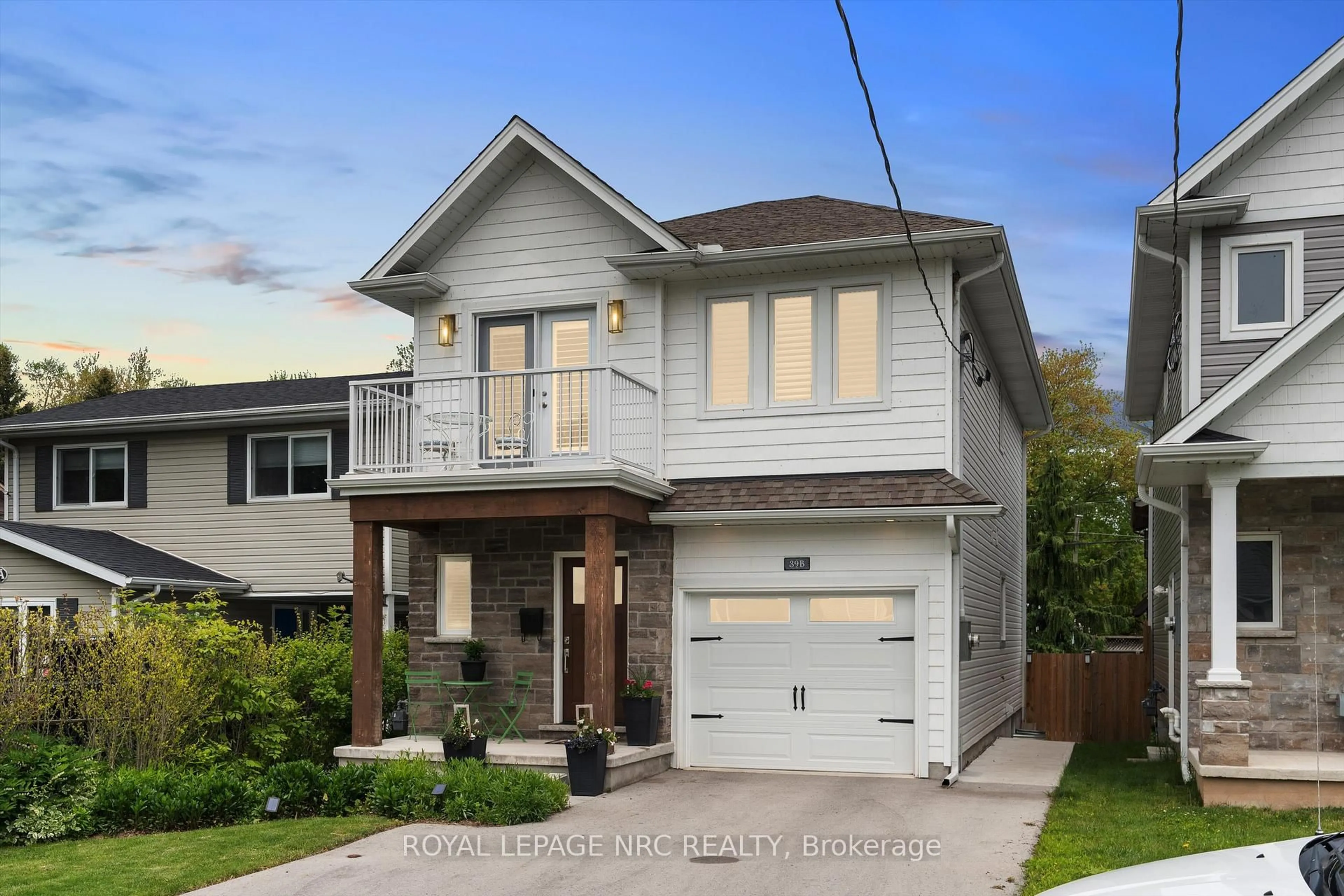 Home with brick exterior material, street for 39B Beachaven Dr, St. Catharines Ontario L2M 1A6