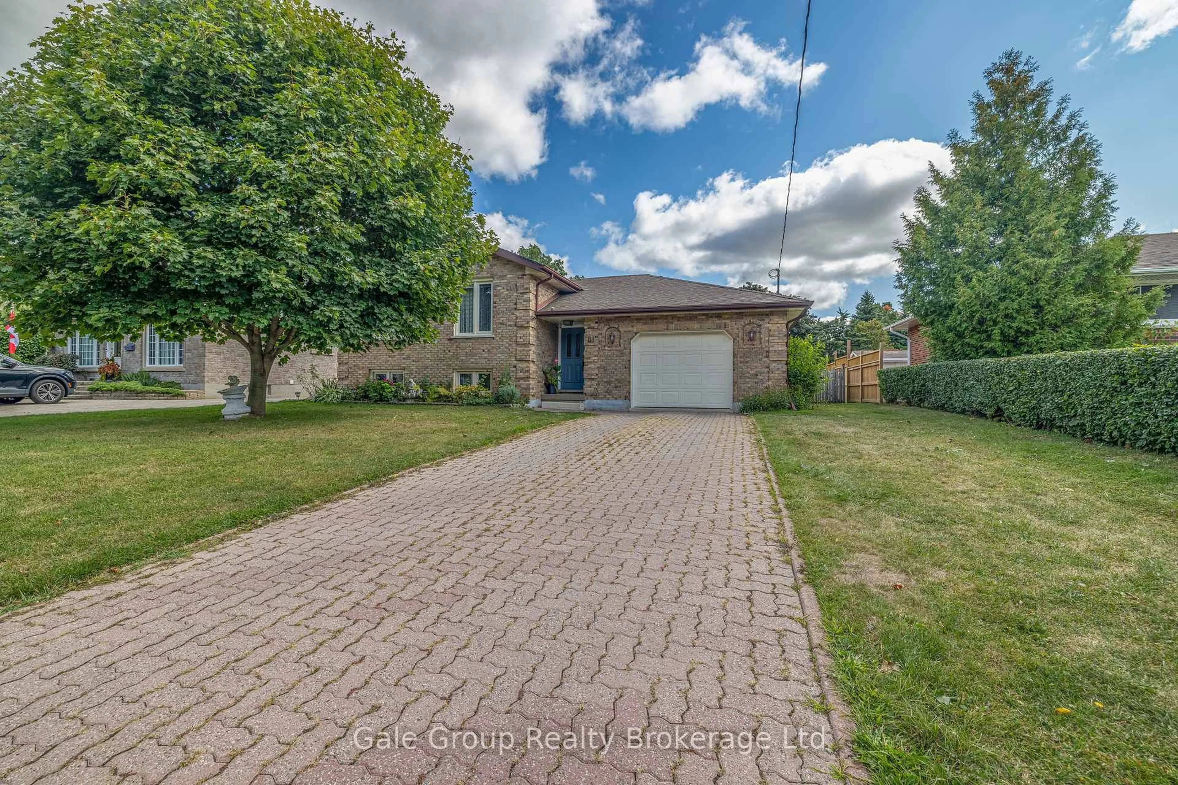 Home with brick exterior material, street for 81 BEE St, Woodstock Ontario N4S 3Z2