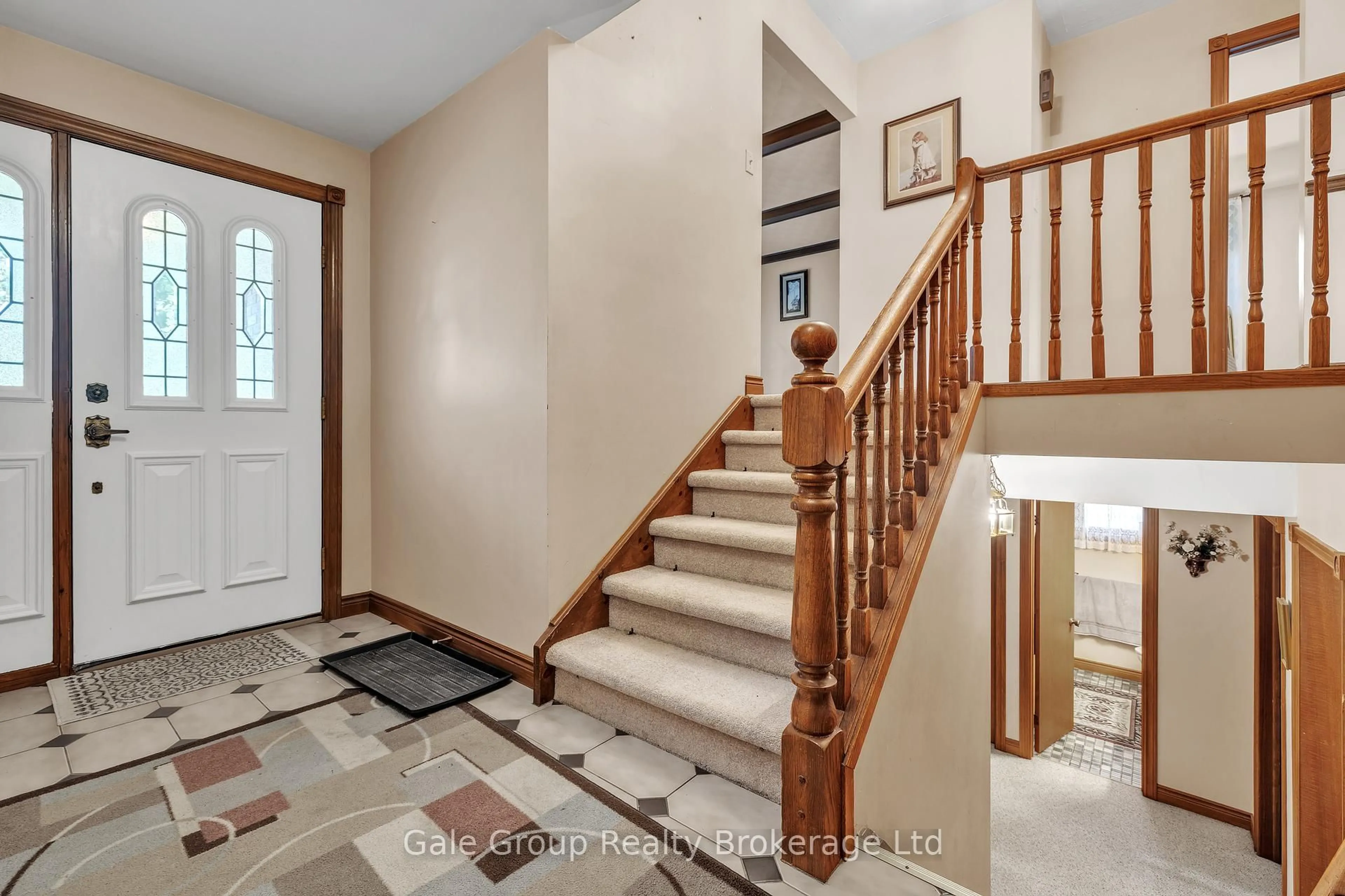 Unknown for 81 BEE St, Woodstock Ontario N4S 3Z2