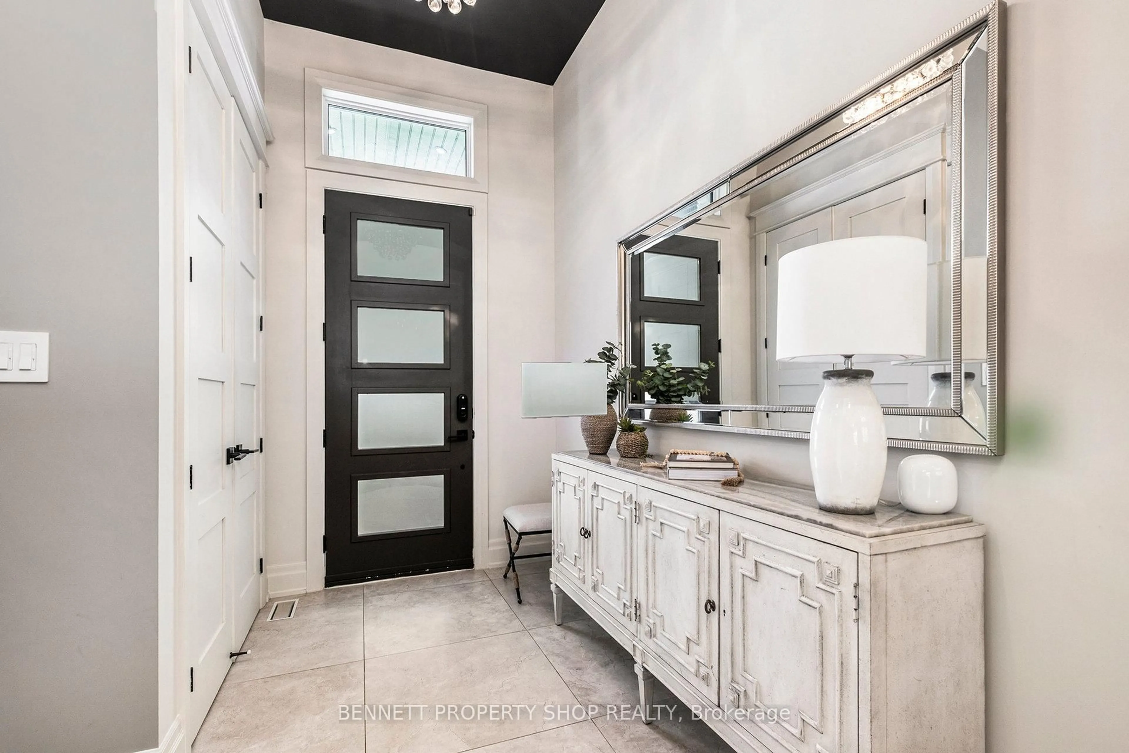 Contemporary bathroom, ceramic/tile floor for 396 Shoreway Dr, Greely Ontario K4P 0G2