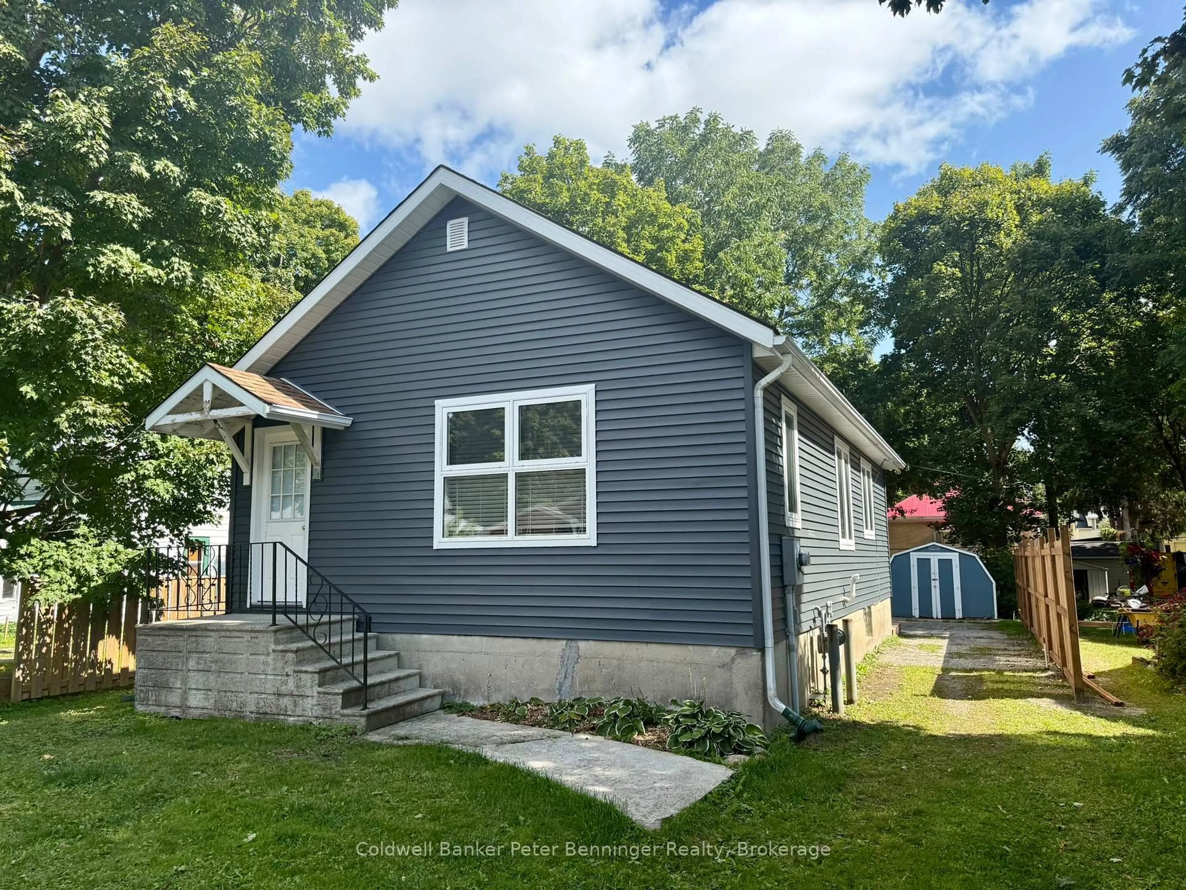Home with vinyl exterior material, street for 259 Minnie St, North Huron Ontario N0G 2W0