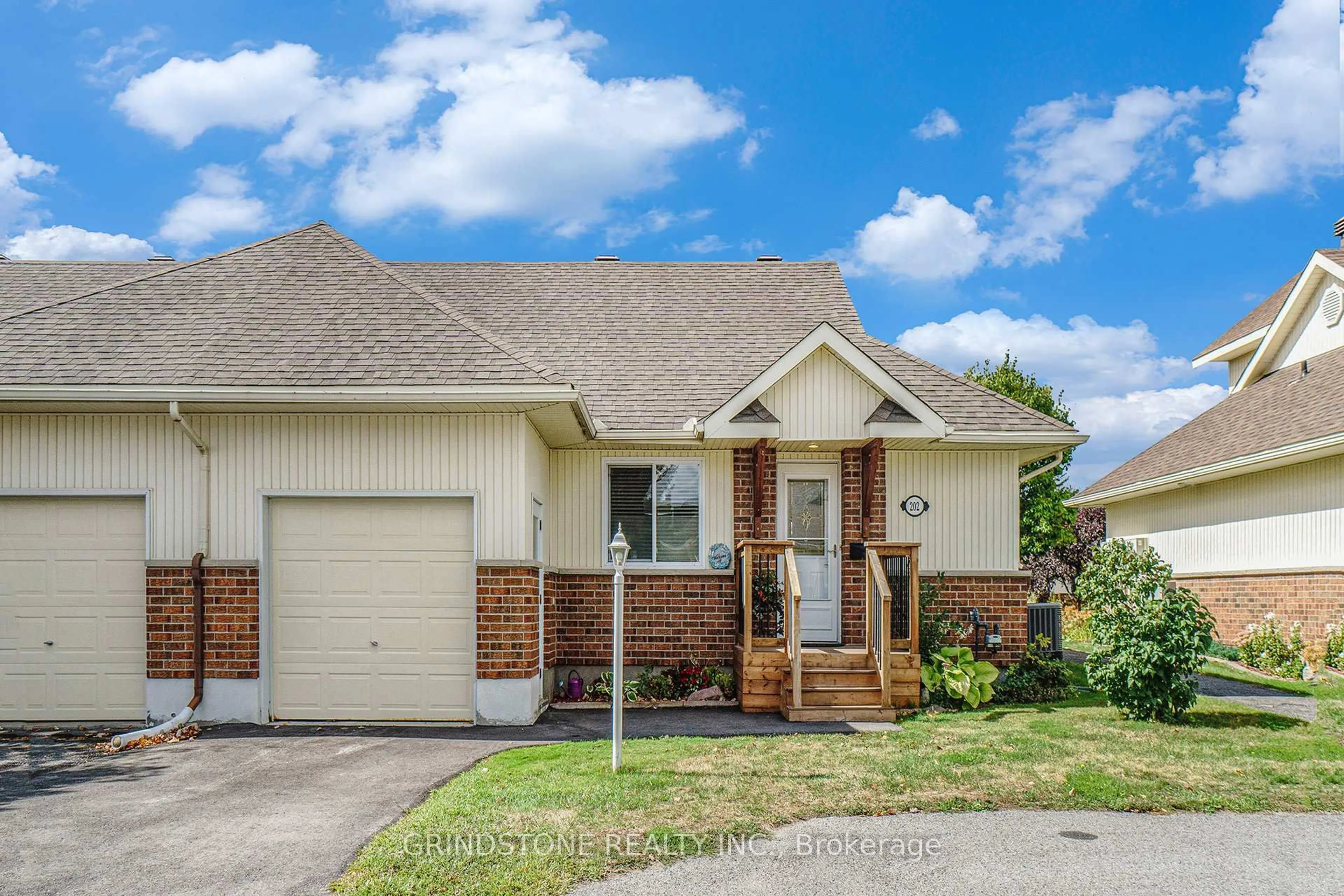 Unknown for 202 Oak Leaf Private, Richmond Ontario K0A 2Z0