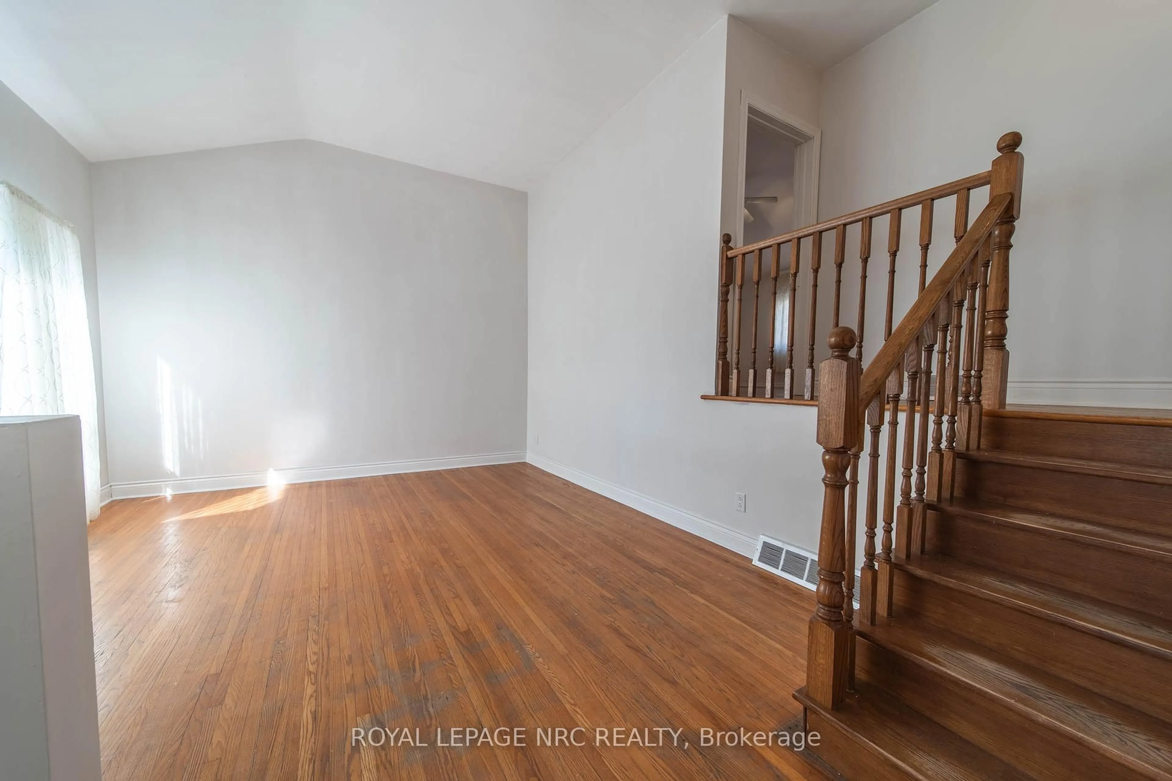Unknown for 6809 Jill Dr, Niagara Falls Ontario L2G 3J4