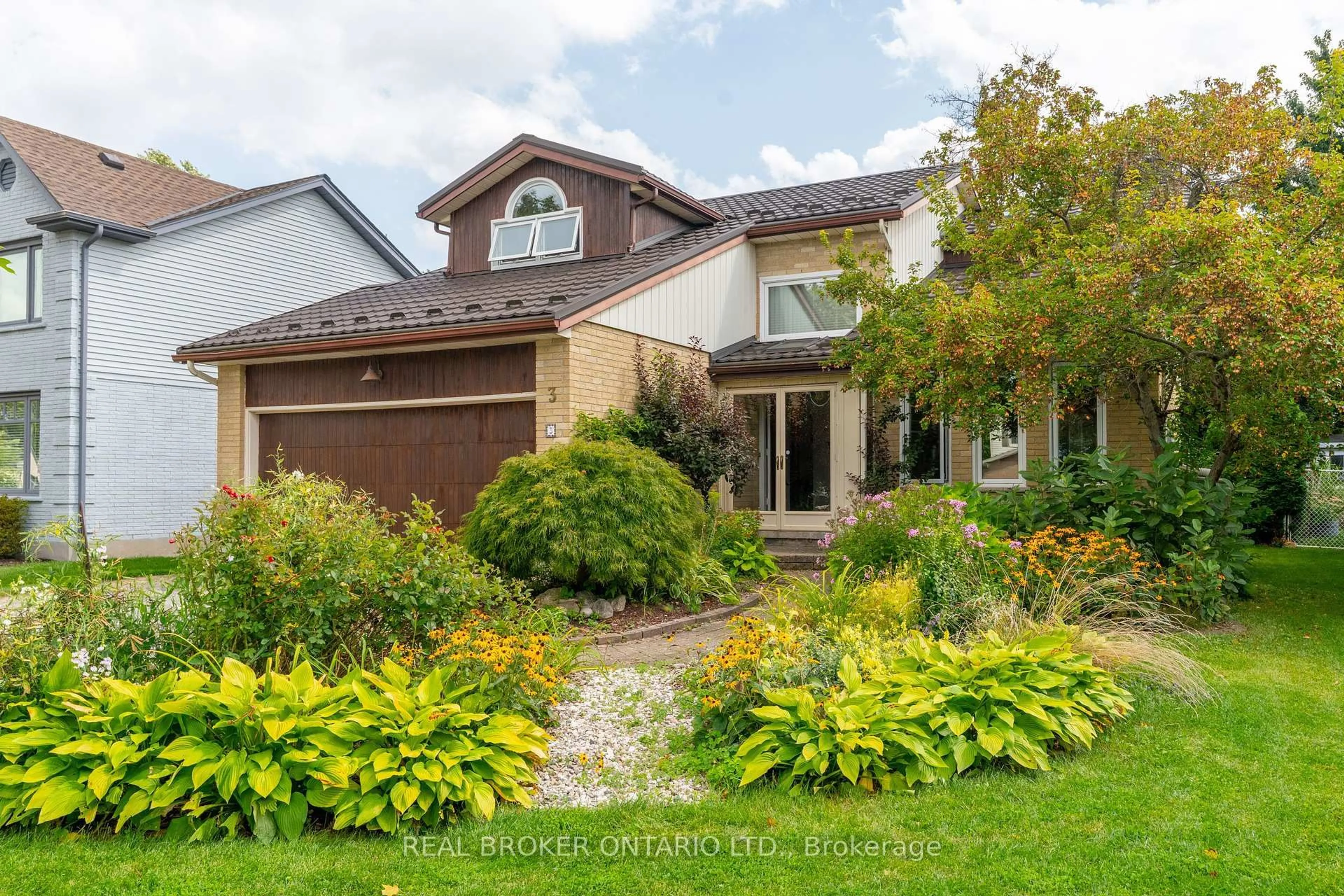 Home with brick exterior material, street for 3 Brookhaven Crt, Guelph Ontario N1G 4C1