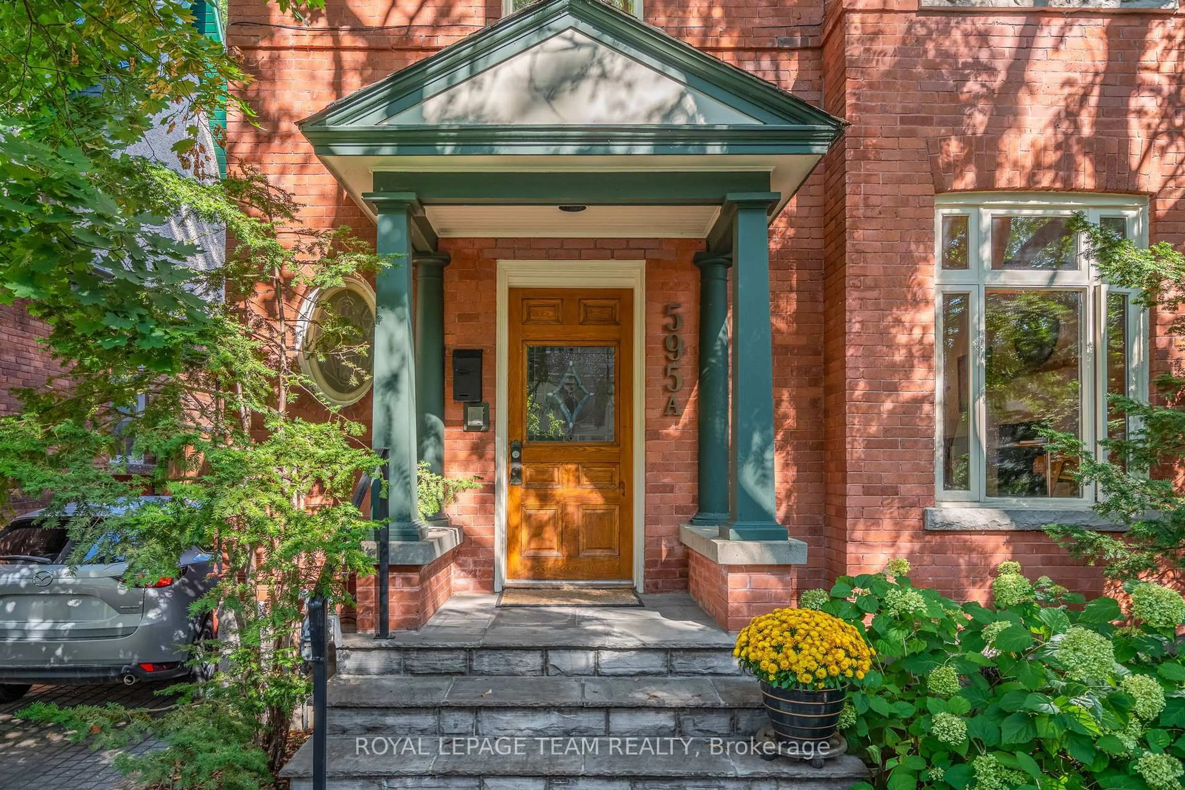 Home with brick exterior material, street for 595 Besserer St #A, Ottawa Ontario K1N 6C8