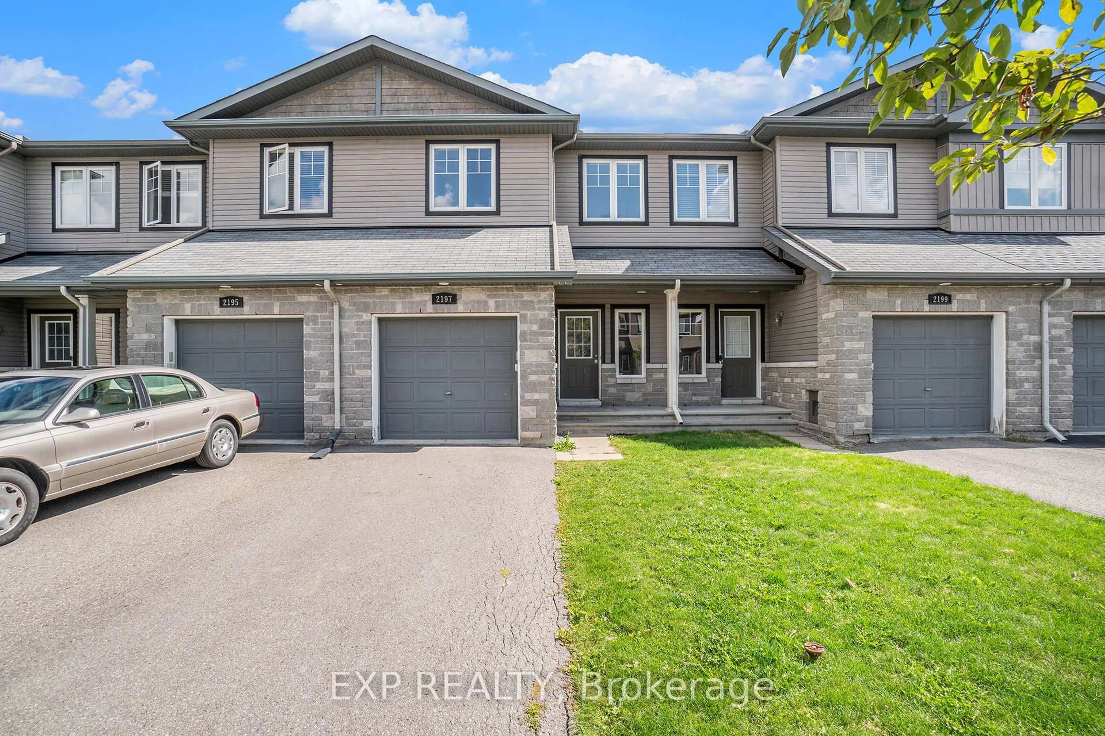 Unknown for 2197 Descartes St, Orleans Ontario K4A 0W4