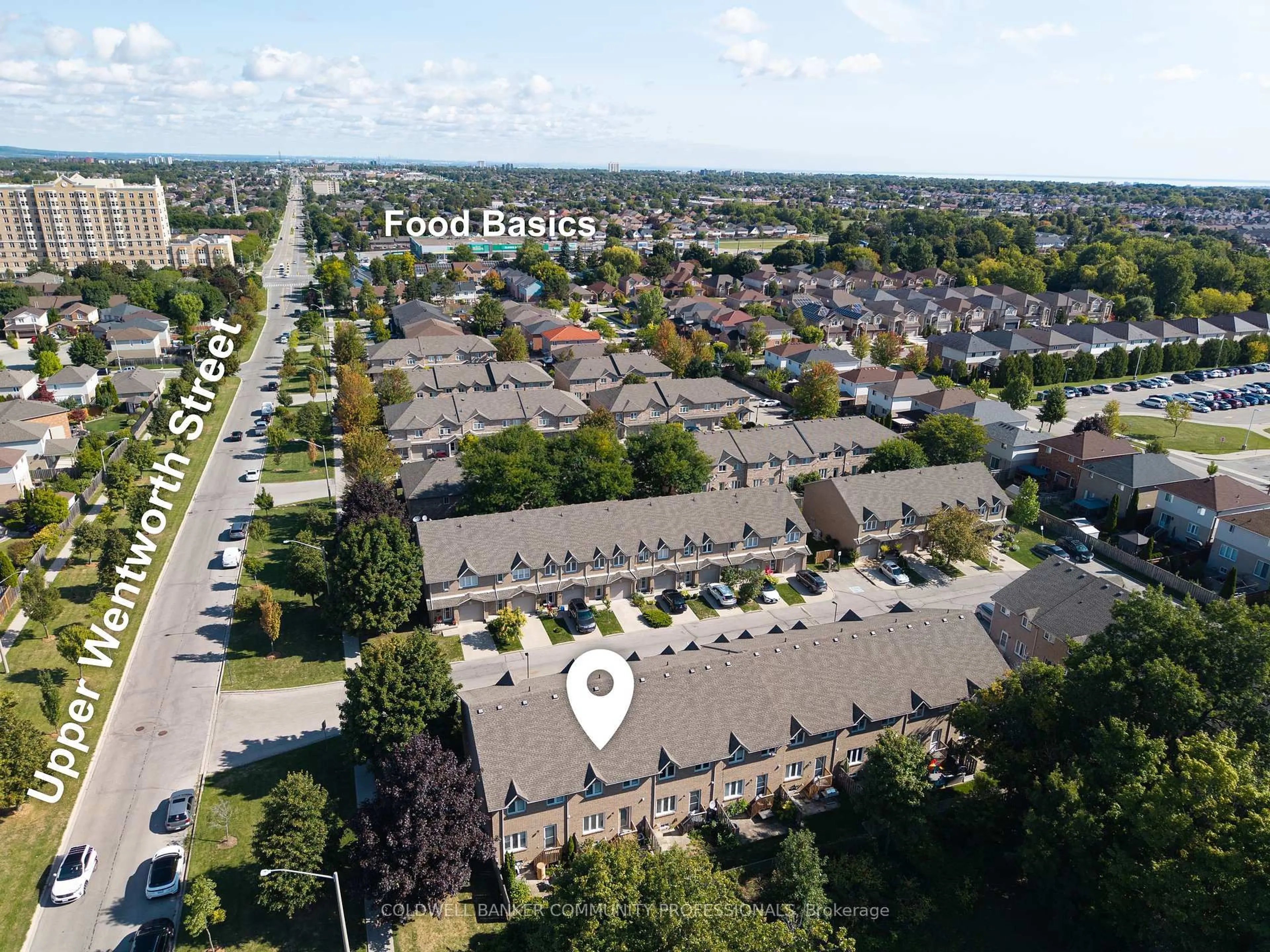 A pic from outside/outdoor area/front of a property/back of a property/a pic from drone, street for 1809 Upper Wentworth St #14, Hamilton Ontario L9B 2R9