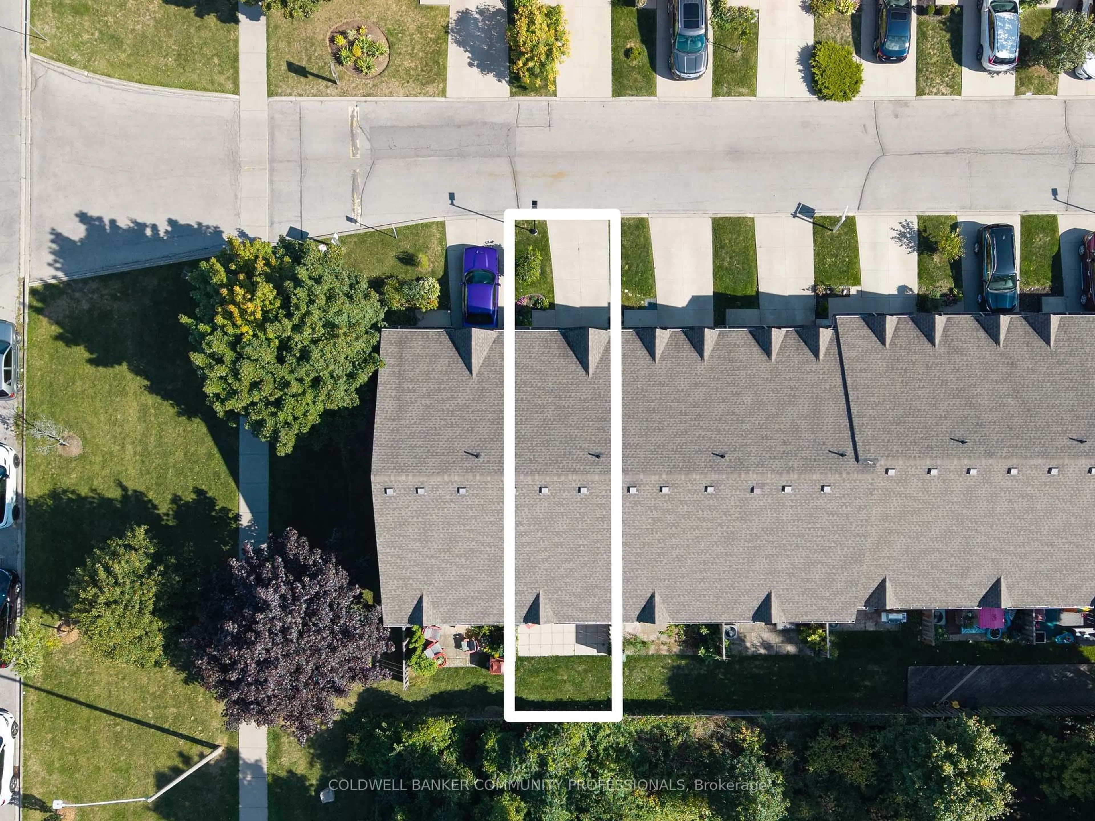 A pic from outside/outdoor area/front of a property/back of a property/a pic from drone, street for 1809 Upper Wentworth St #14, Hamilton Ontario L9B 2R9