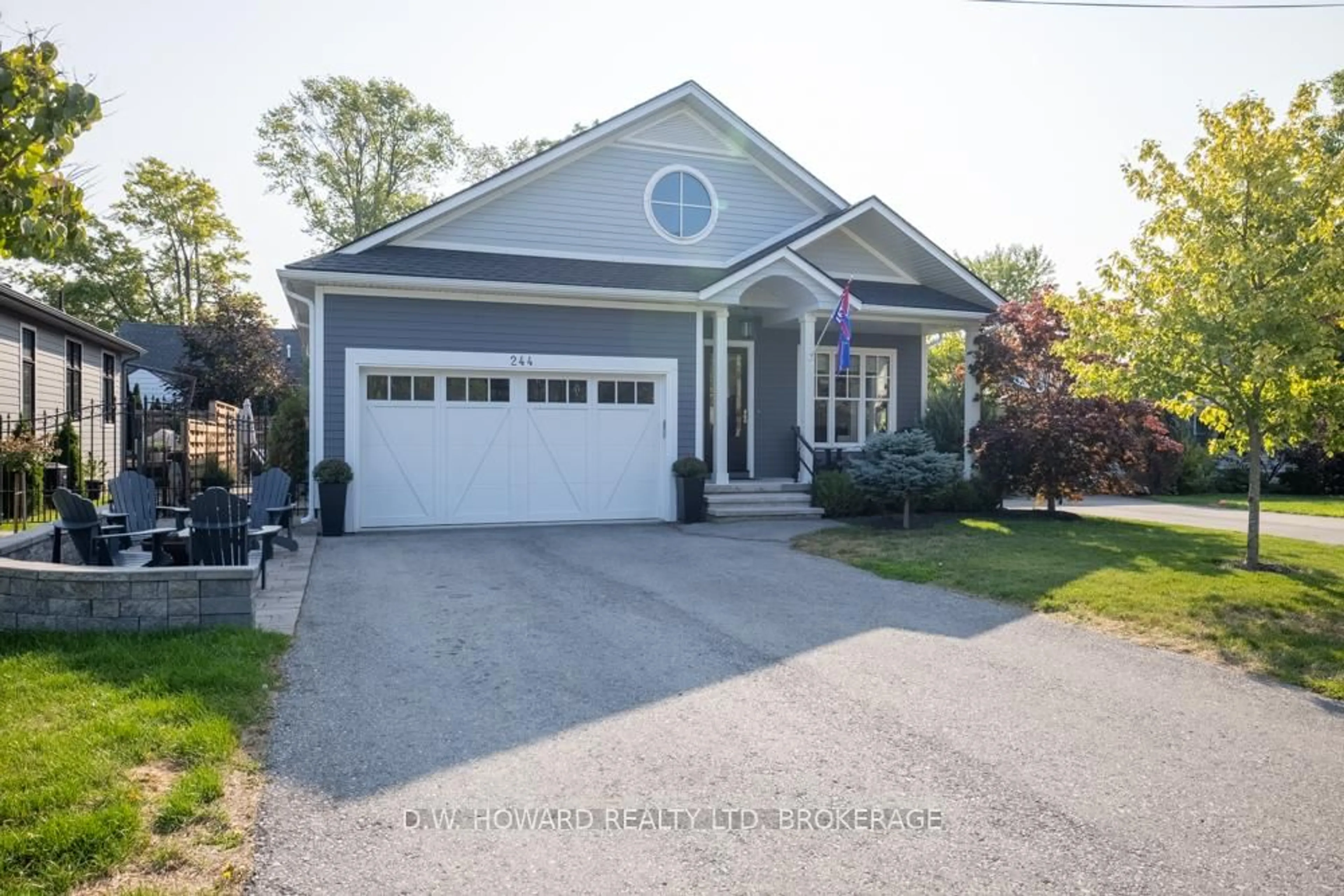 Home with vinyl exterior material, street for 244 CHERRY HILL Blvd, Fort Erie Ontario L0S 1B0
