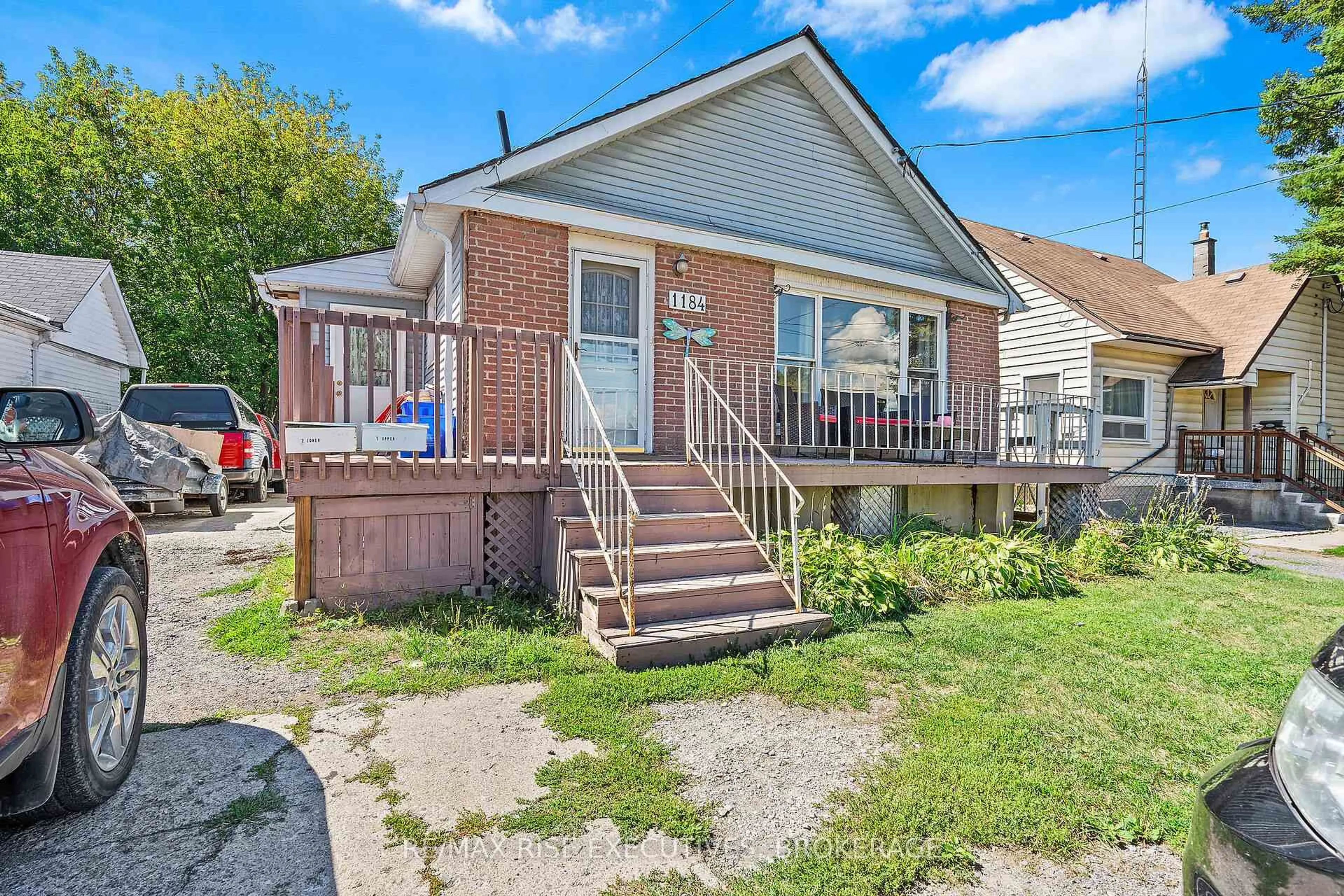 Unknown for 1184 Montreal St, Kingston Ontario K7L 3L4