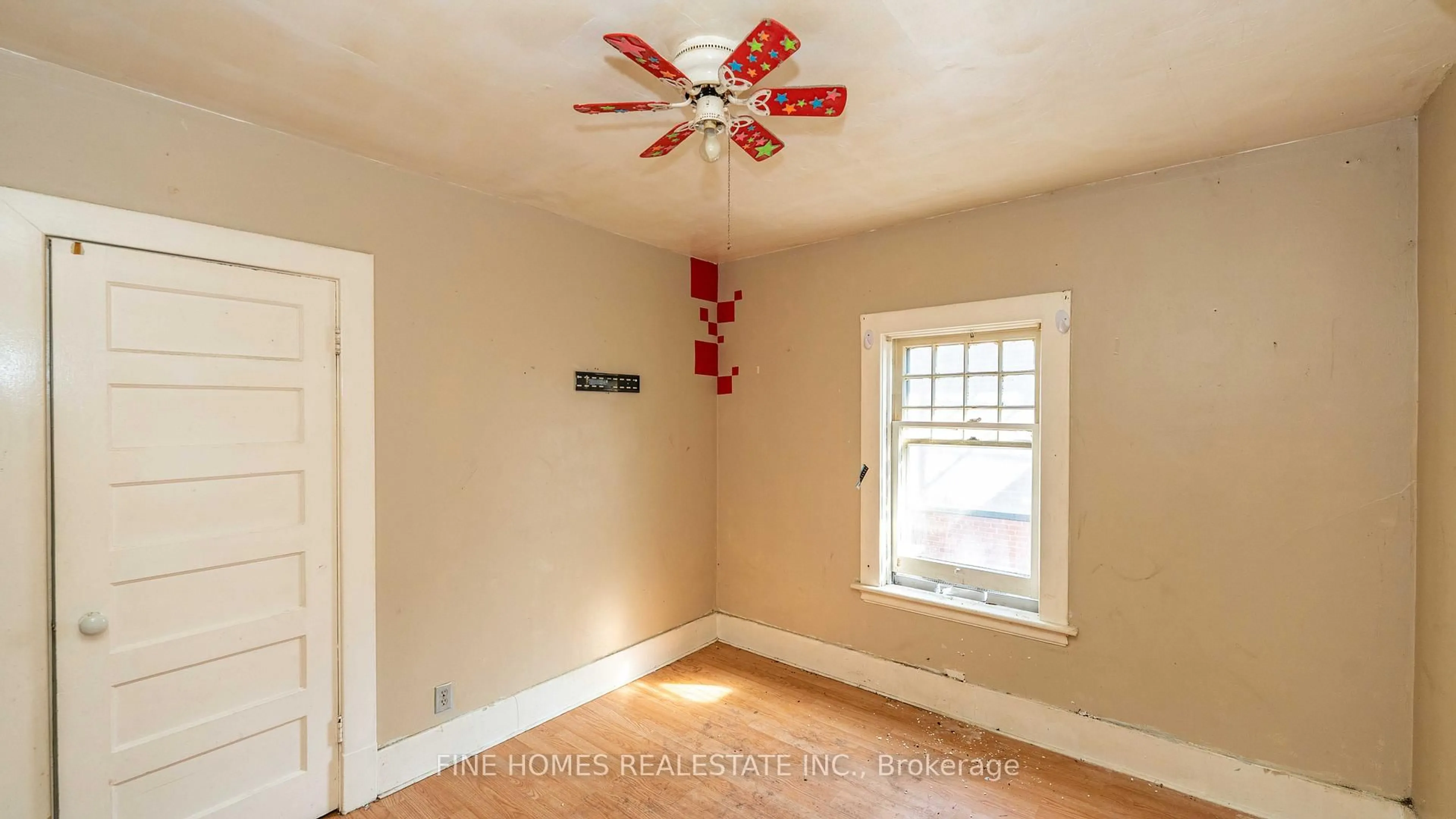 A pic of a room for 175 Stewart St, Peterborough Ontario K9J 3M4