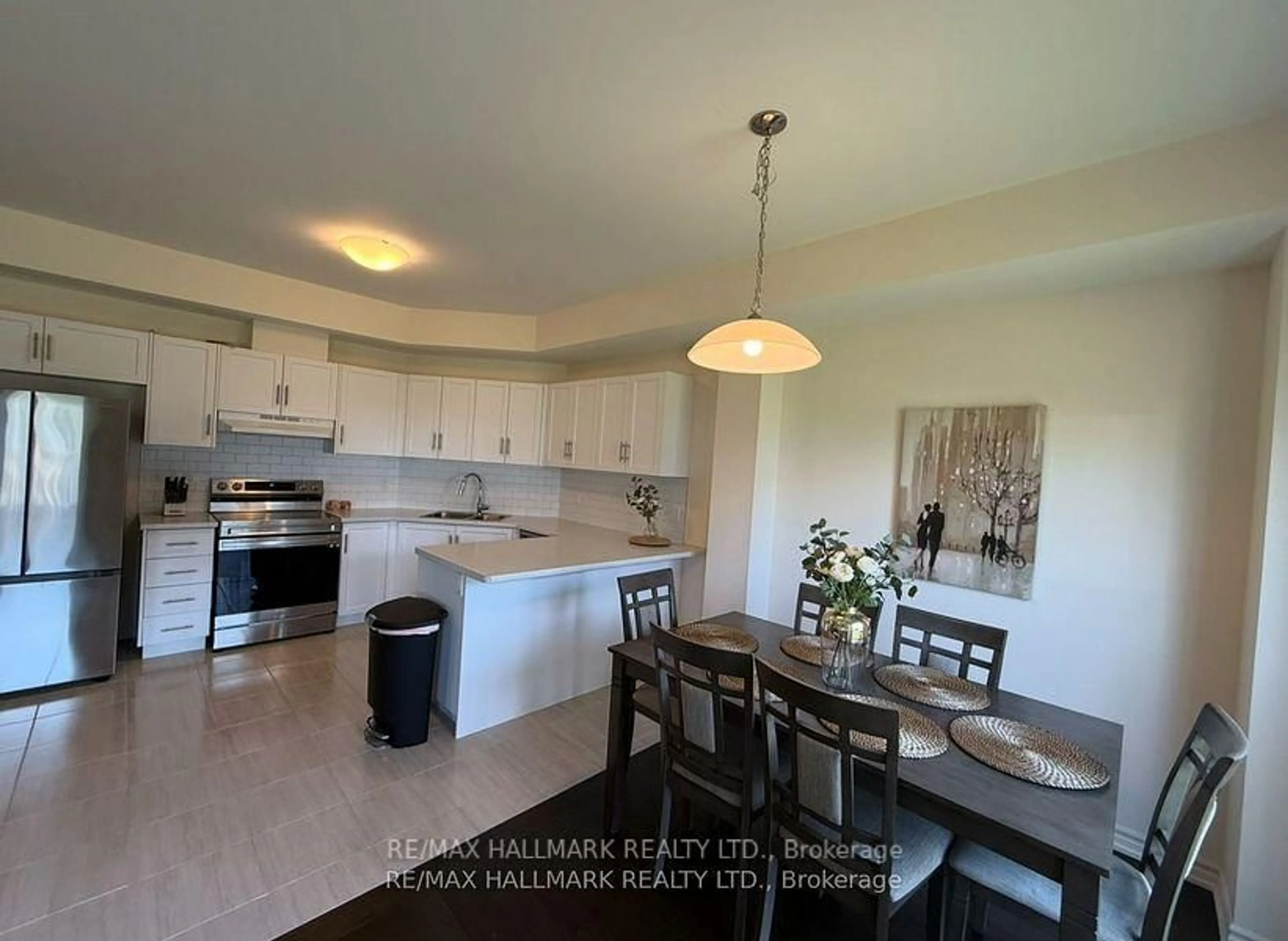 Open concept kitchen, ceramic/tile floor for 151 Rosie St #81, Blue Mountains Ontario N0H 1J0