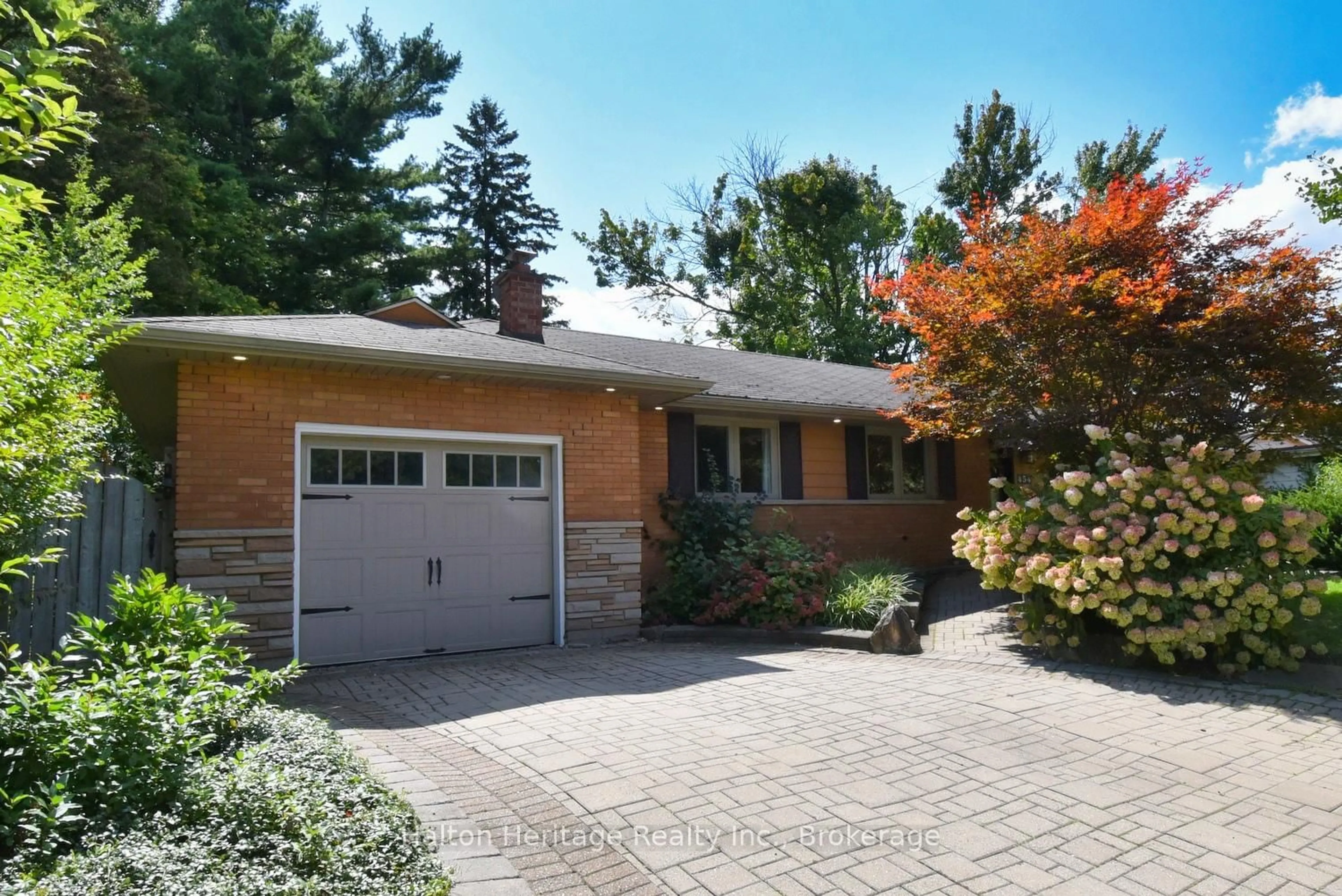 Home with brick exterior material, street for 454 Evergreen Ave, Hamilton Ontario L9G 2P8