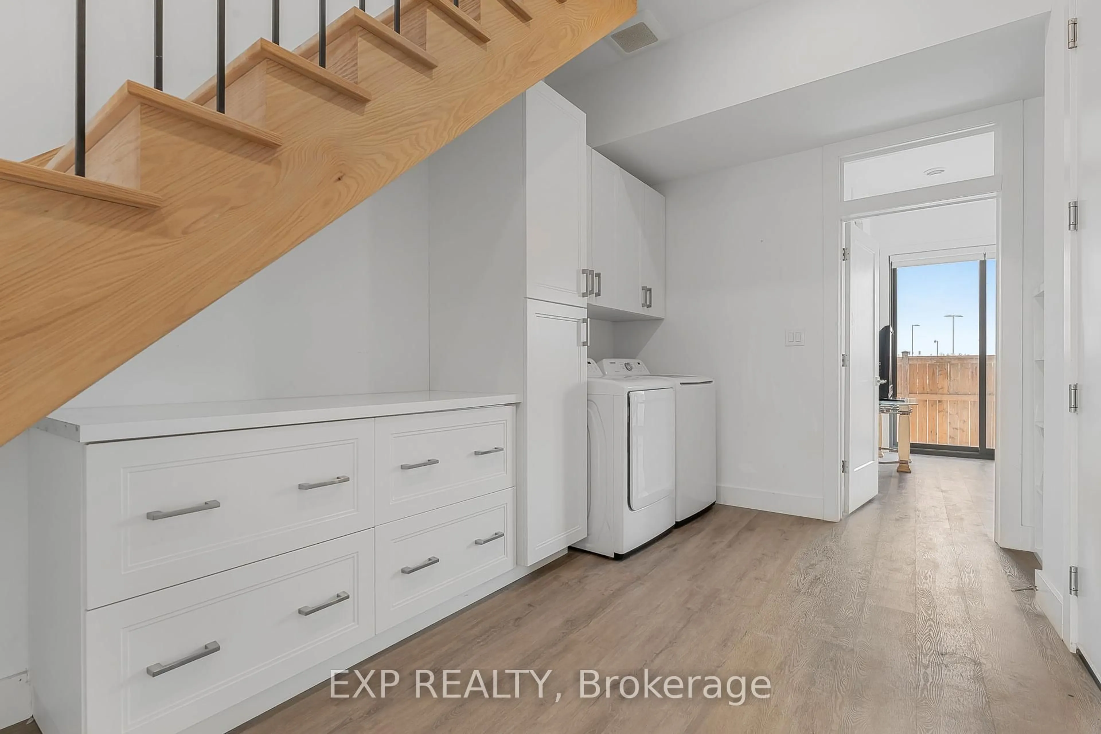 Unknown for 65 Summersides Mews #30, Pelham Ontario L0S 1E6
