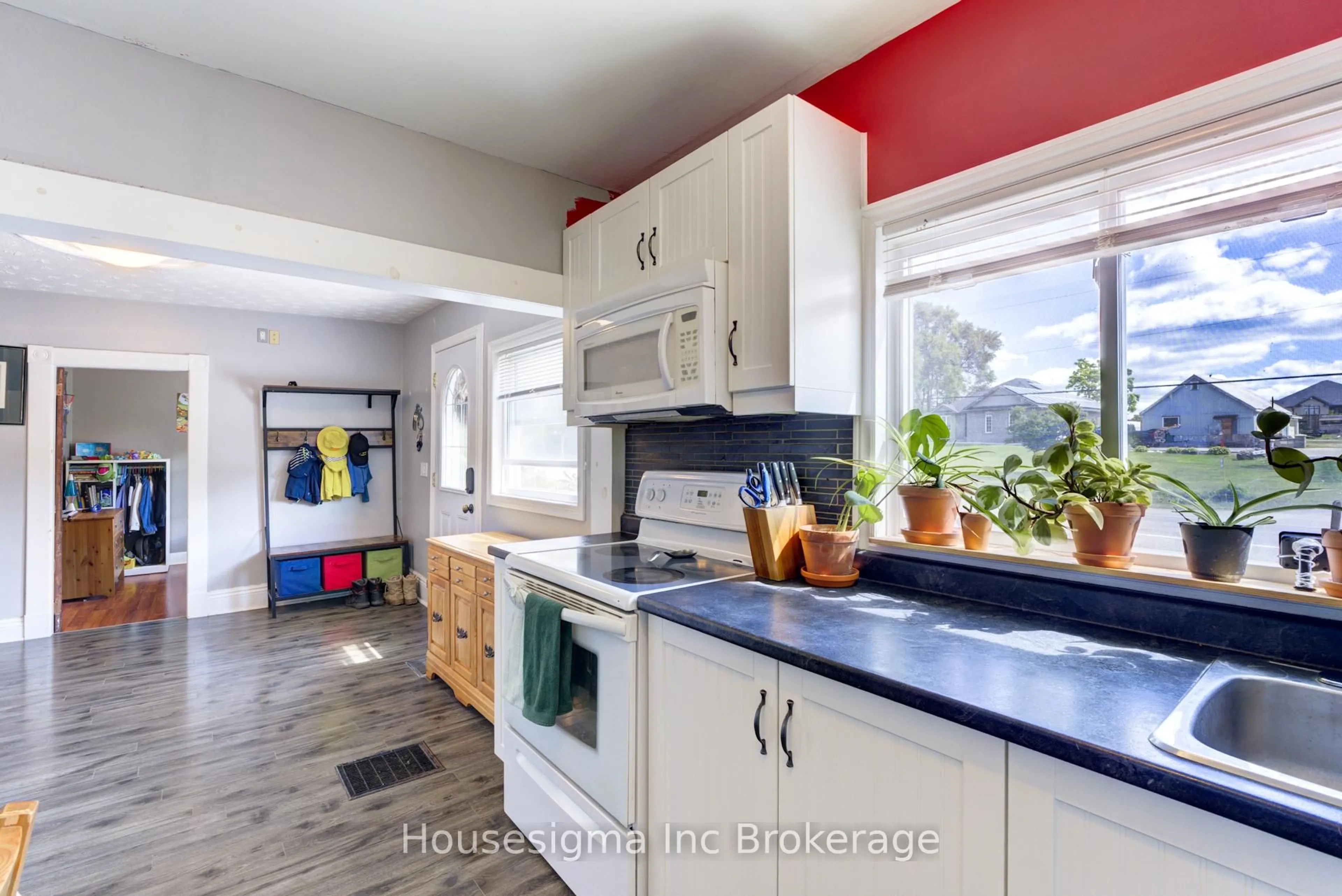 Open concept kitchen, unknown for 584151 Beachville Rd, South-West Oxford Ontario N5C 3J5