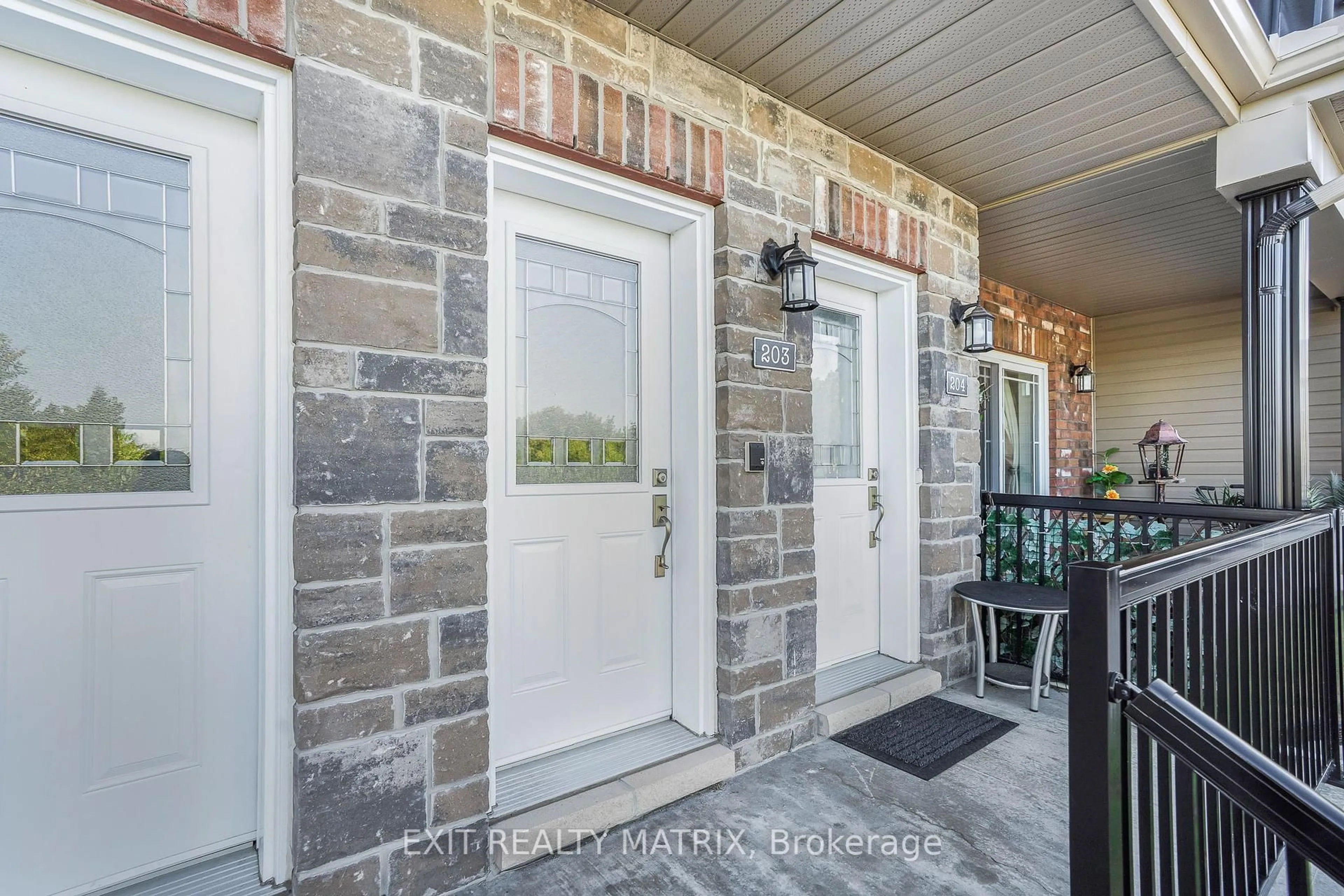 Indoor entryway for 225 Spence Ave #203, Hawkesbury Ontario K6A 0B5