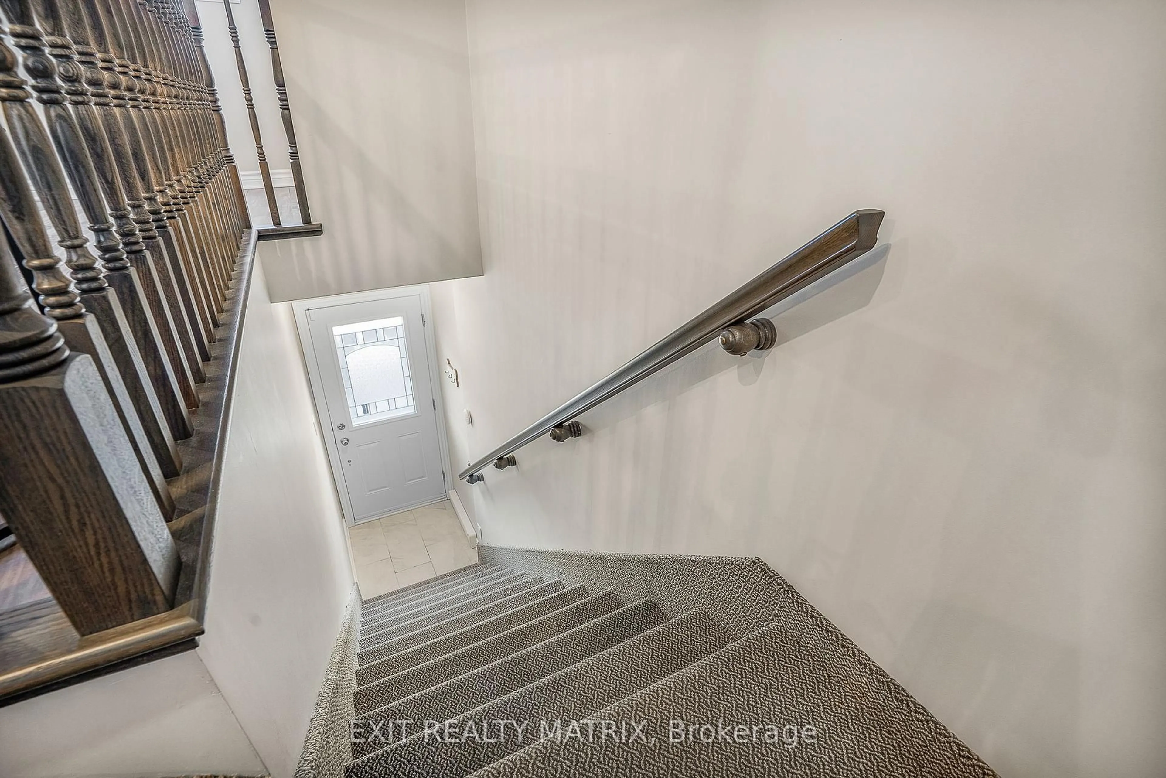 Stairs for 225 Spence Ave #203, Hawkesbury Ontario K6A 0B5