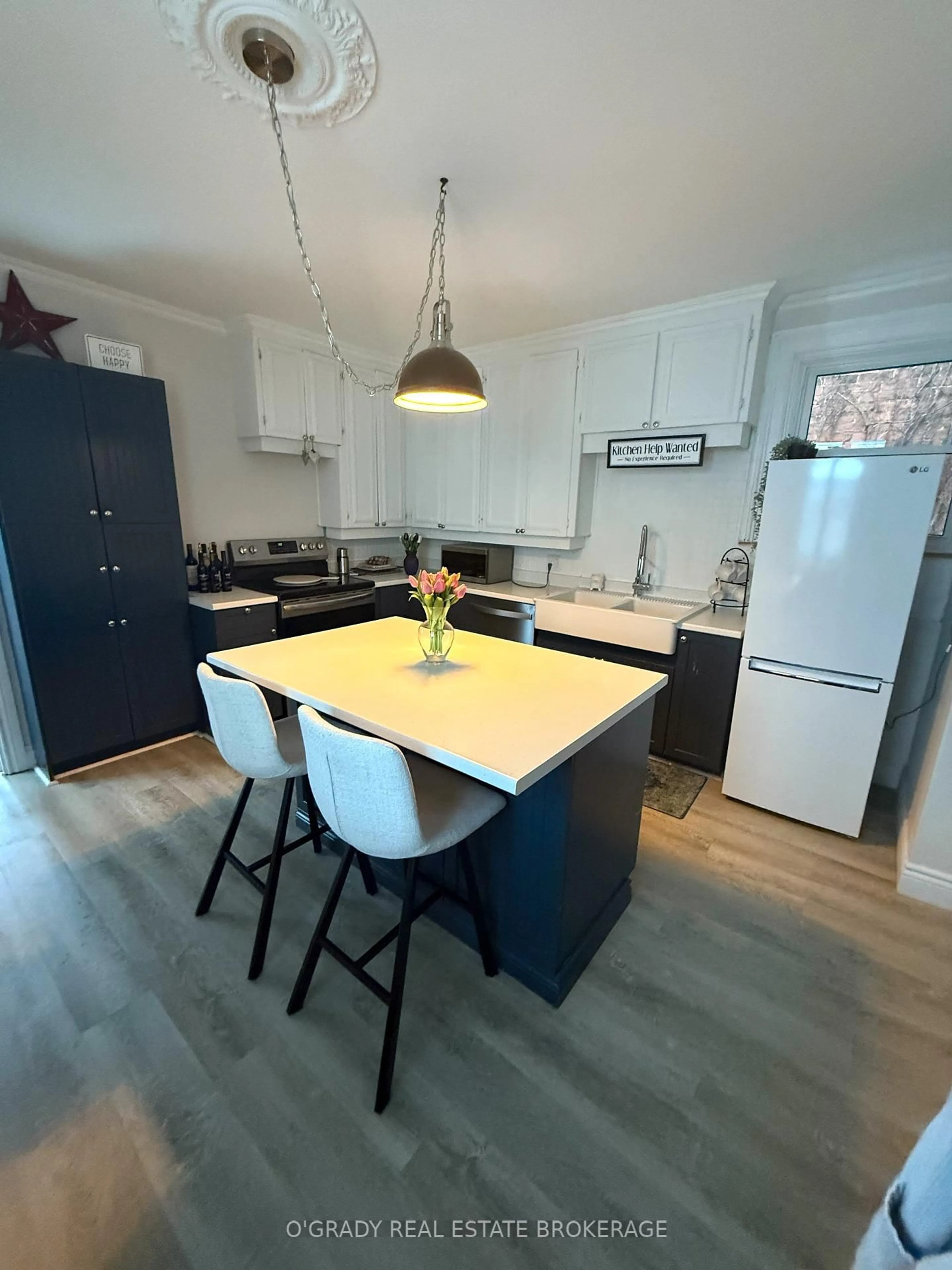 Open concept kitchen, unknown for 39 James St, Brockville Ontario K6V 1K3
