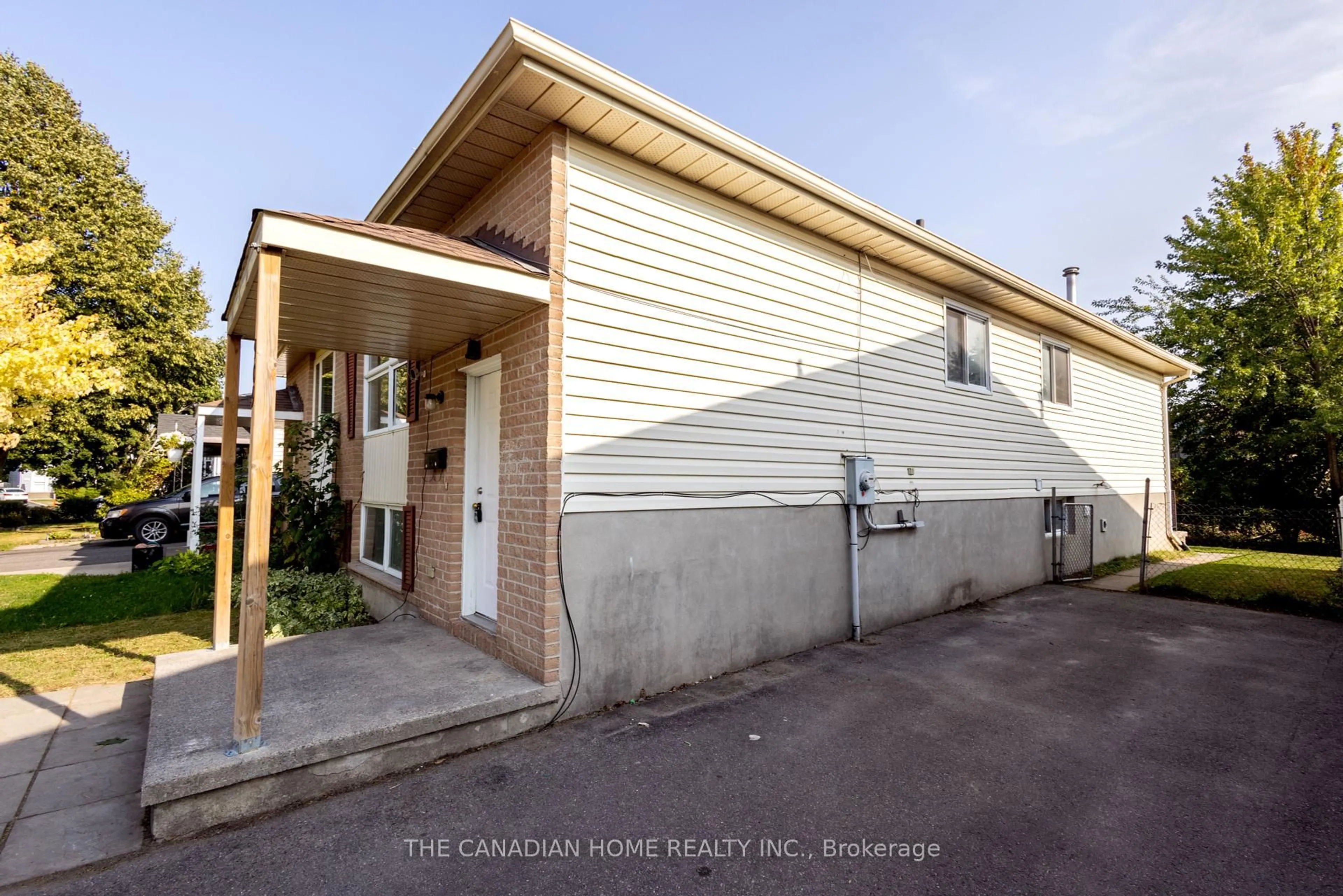 Unknown for 909 UXBRIDGE Cres, Kingston Ontario K7M 8K8
