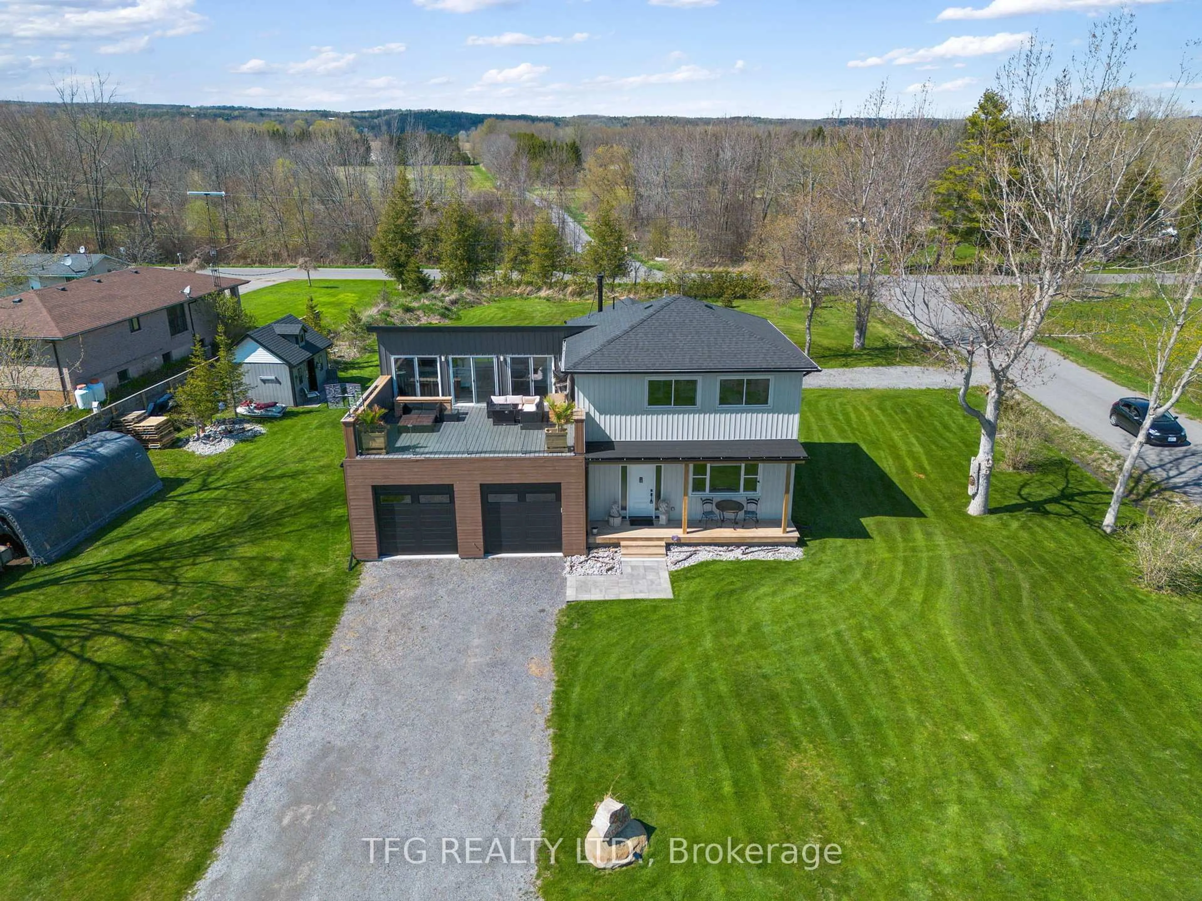 A pic from outside/outdoor area/front of a property/back of a property/a pic from drone, water/lake/river/ocean view for 27 Greenway Circ, Brighton Ontario K0K 1H0
