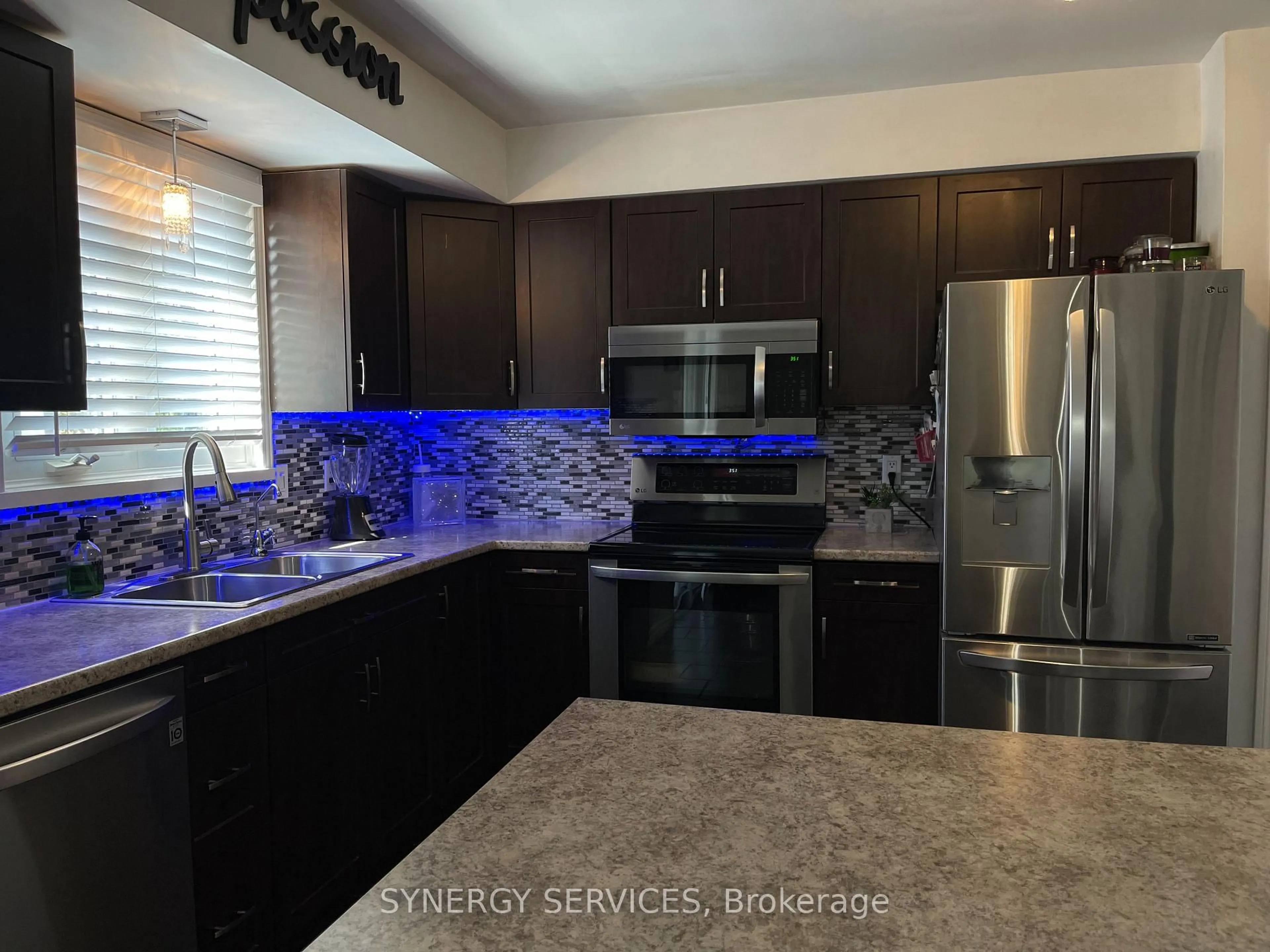 Unknown for 34 Confederation Dr, St. Thomas Ontario N5P 3Y6