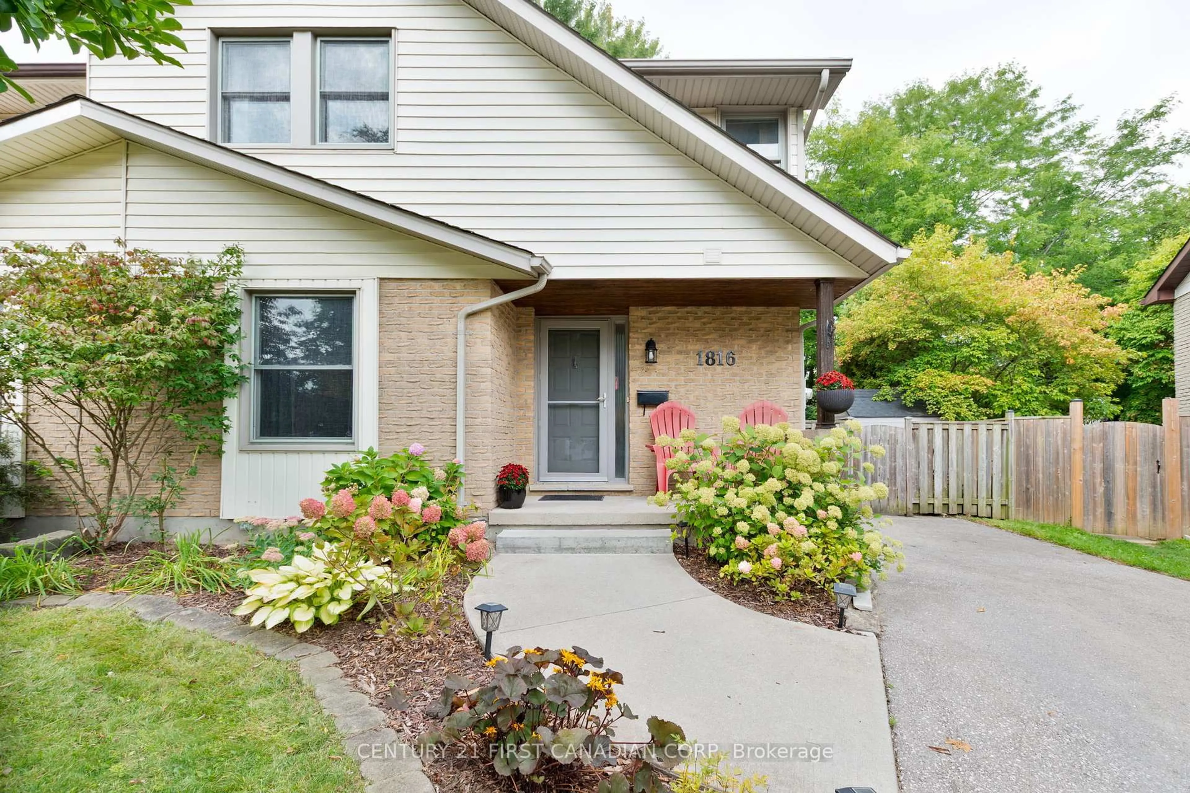 Home with brick exterior material, street for 1816 Attawandaron Rd, London North Ontario N6G 3N1