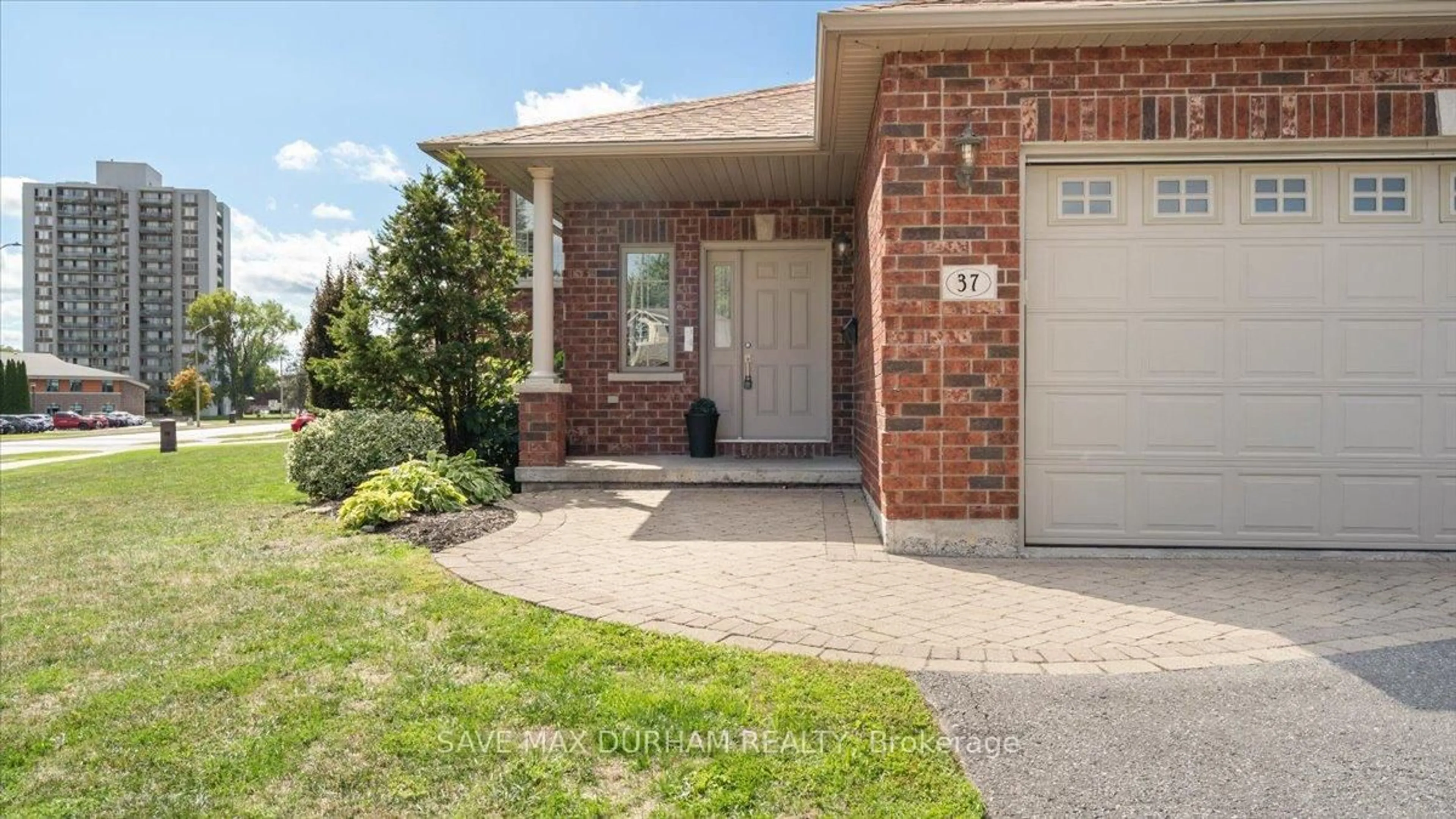 Home with brick exterior material, street for 37 Boyce Crt, Belleville Ontario K8P 5N9
