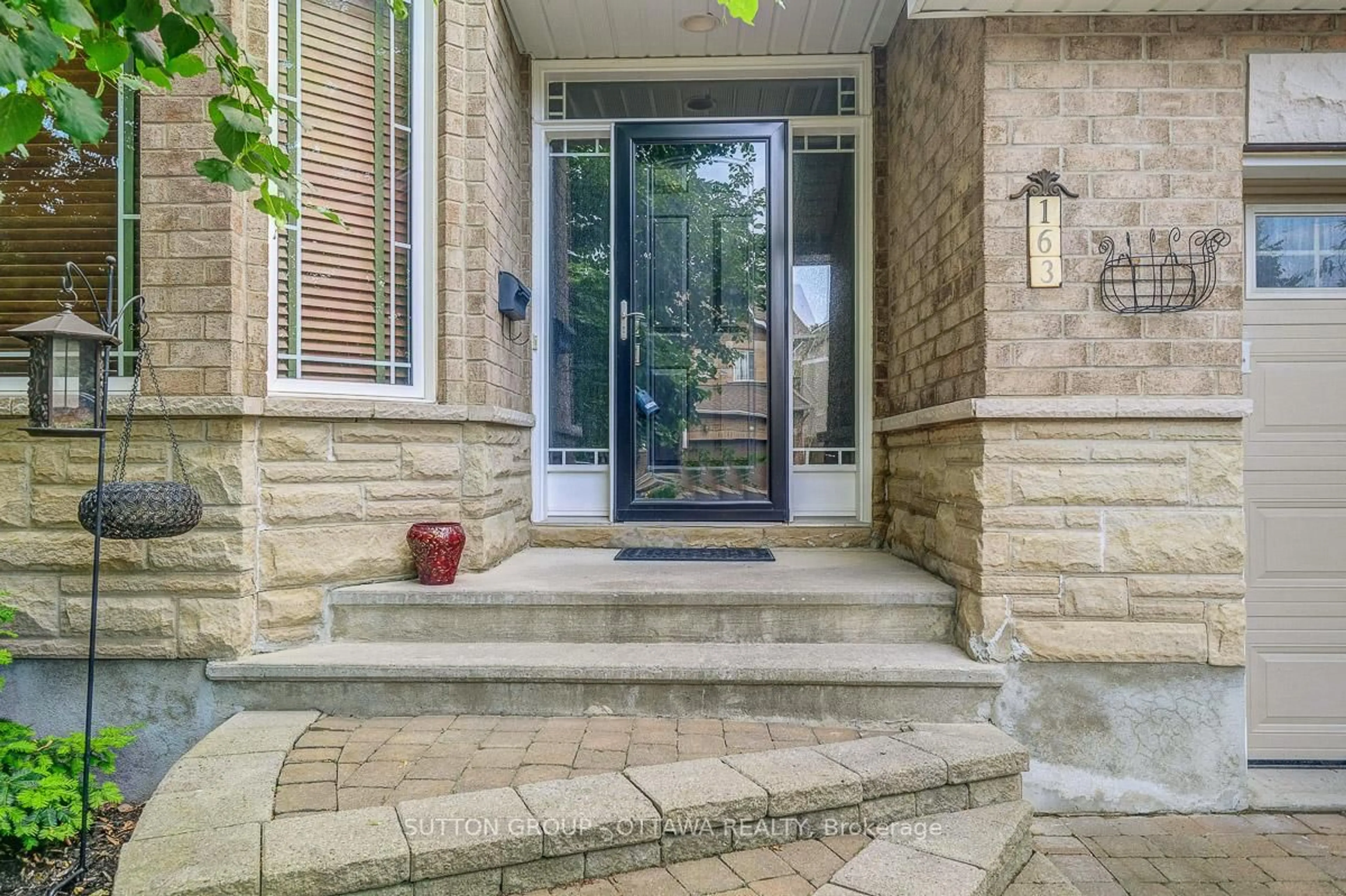 Unknown for 163 Copperwood St, Ottawa Ontario K1C 7S3