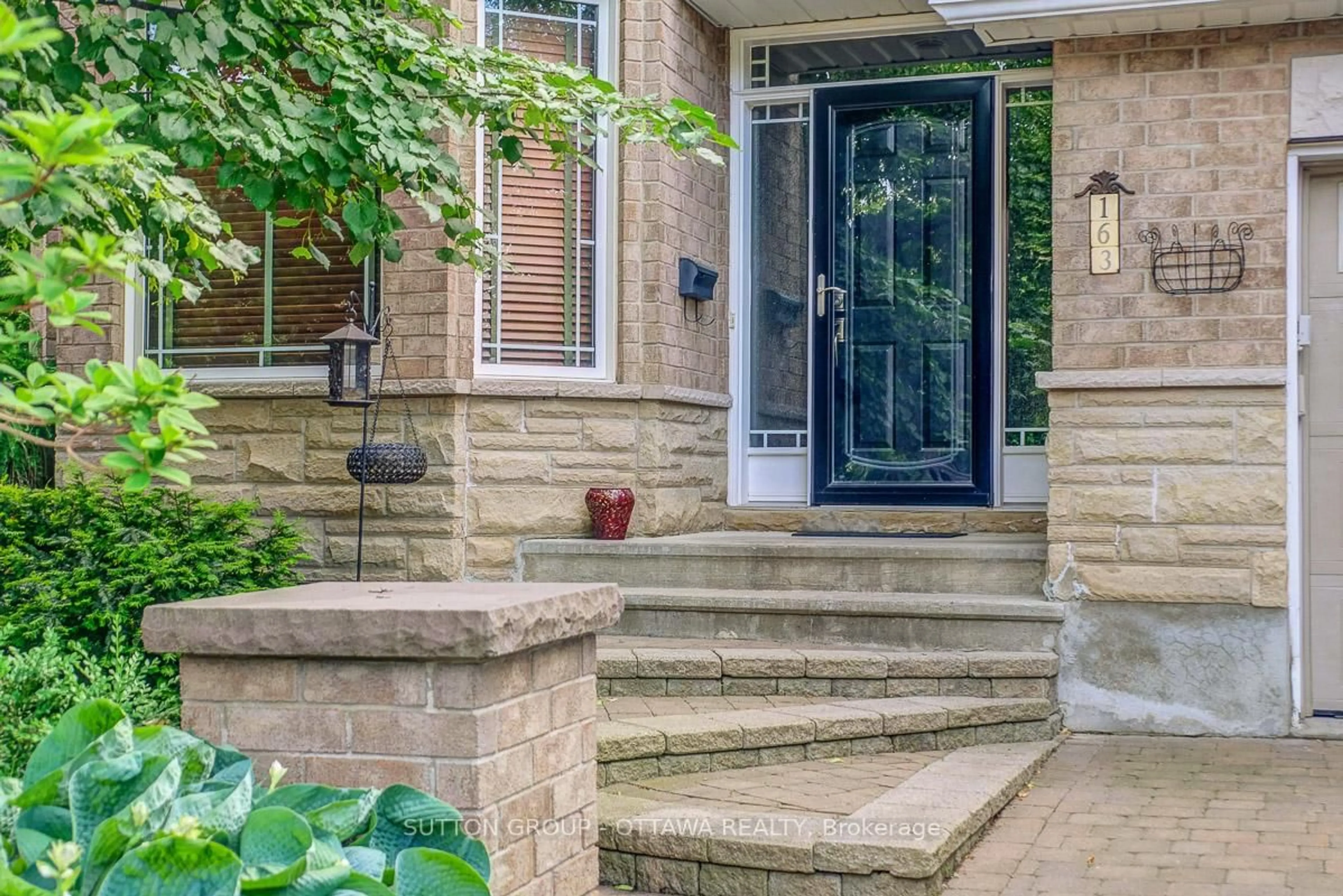 Unknown for 163 Copperwood St, Ottawa Ontario K1C 7S3