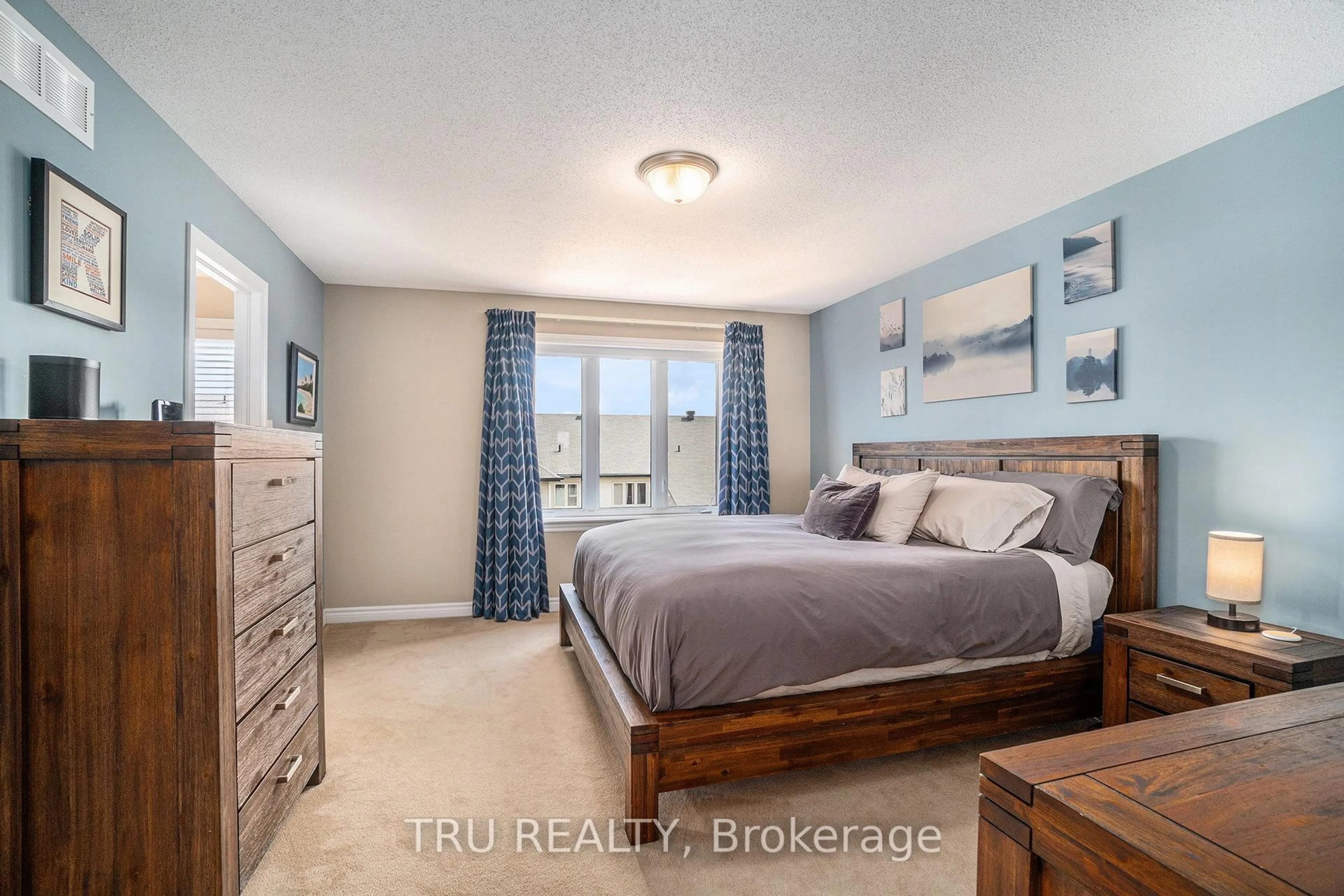 Bedroom with bed, unknown for 1113 TISCHART Cres, Kanata Ontario K2T 0G7