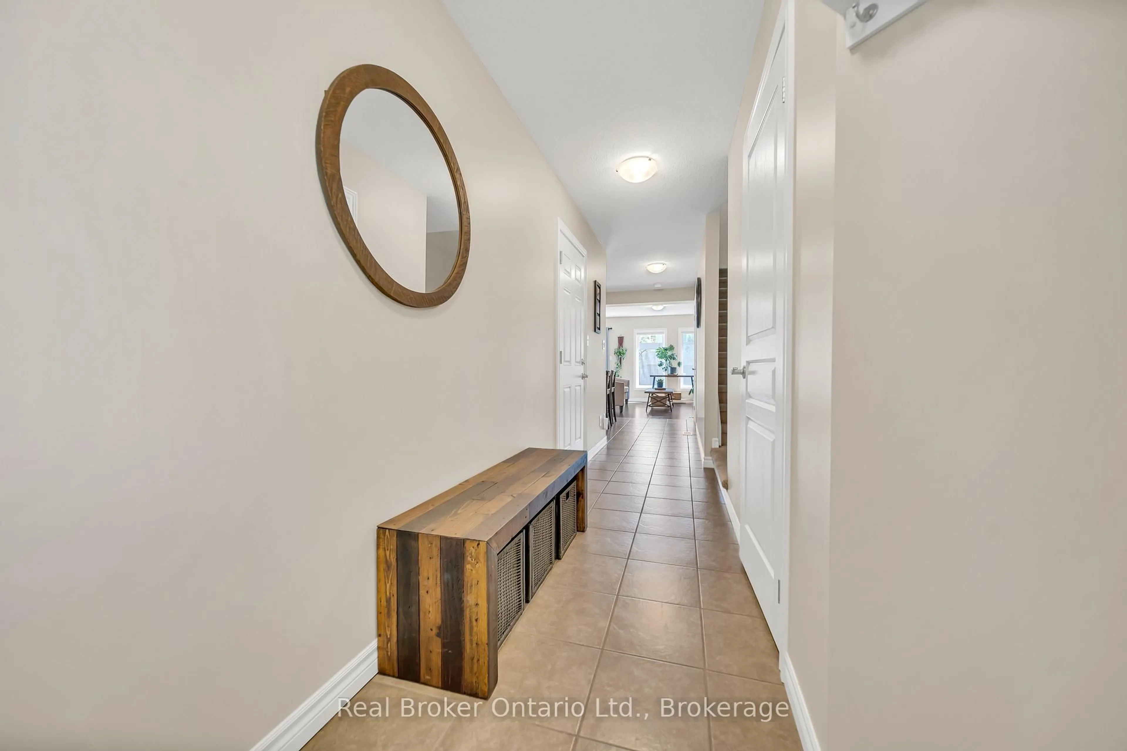 Indoor entryway for 45 Wideman Blvd, Guelph Ontario N1E 0H9