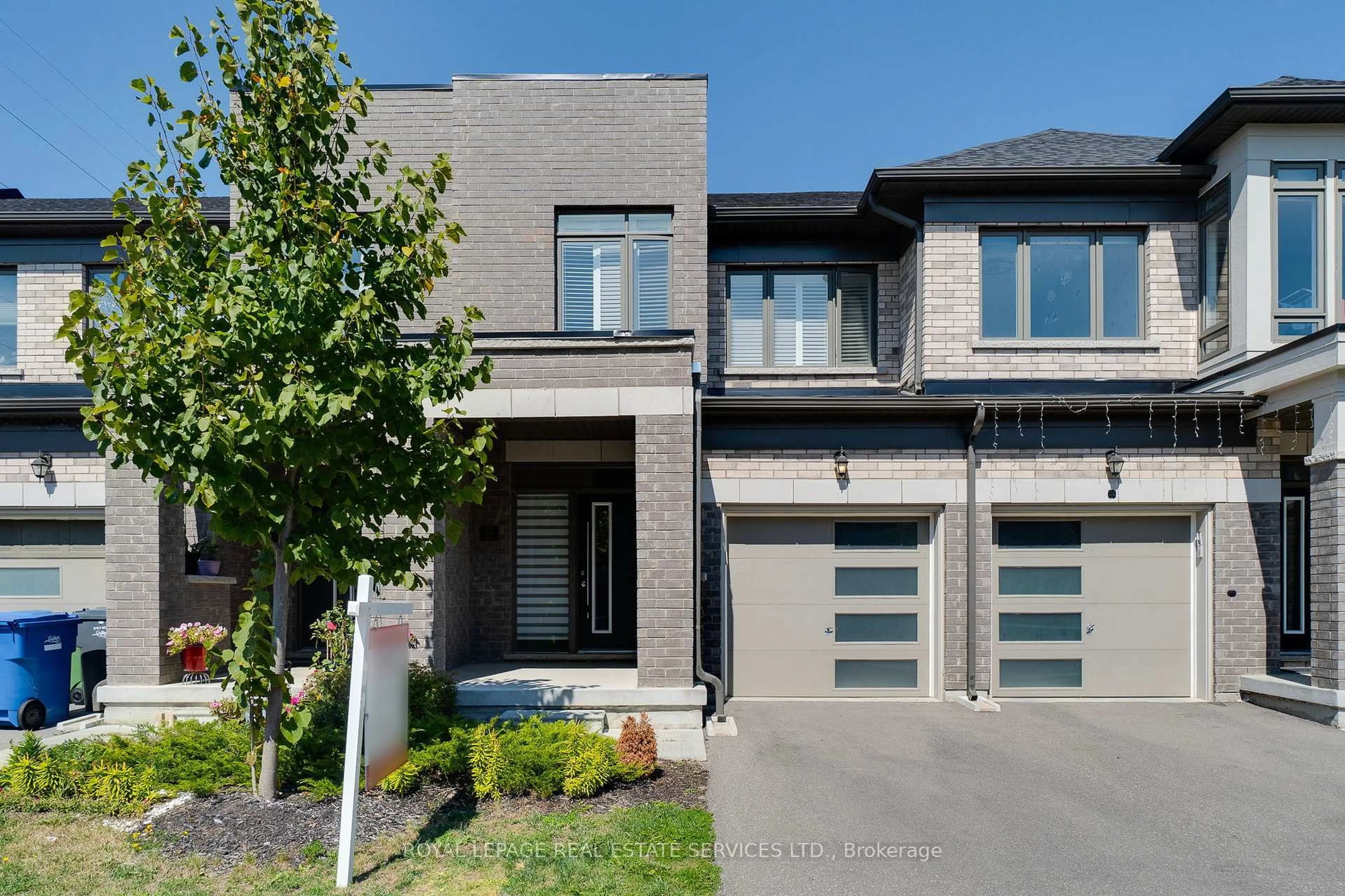 Home with brick exterior material, street for 166 Deerpath Dr #77, Guelph Ontario N1K 0E2