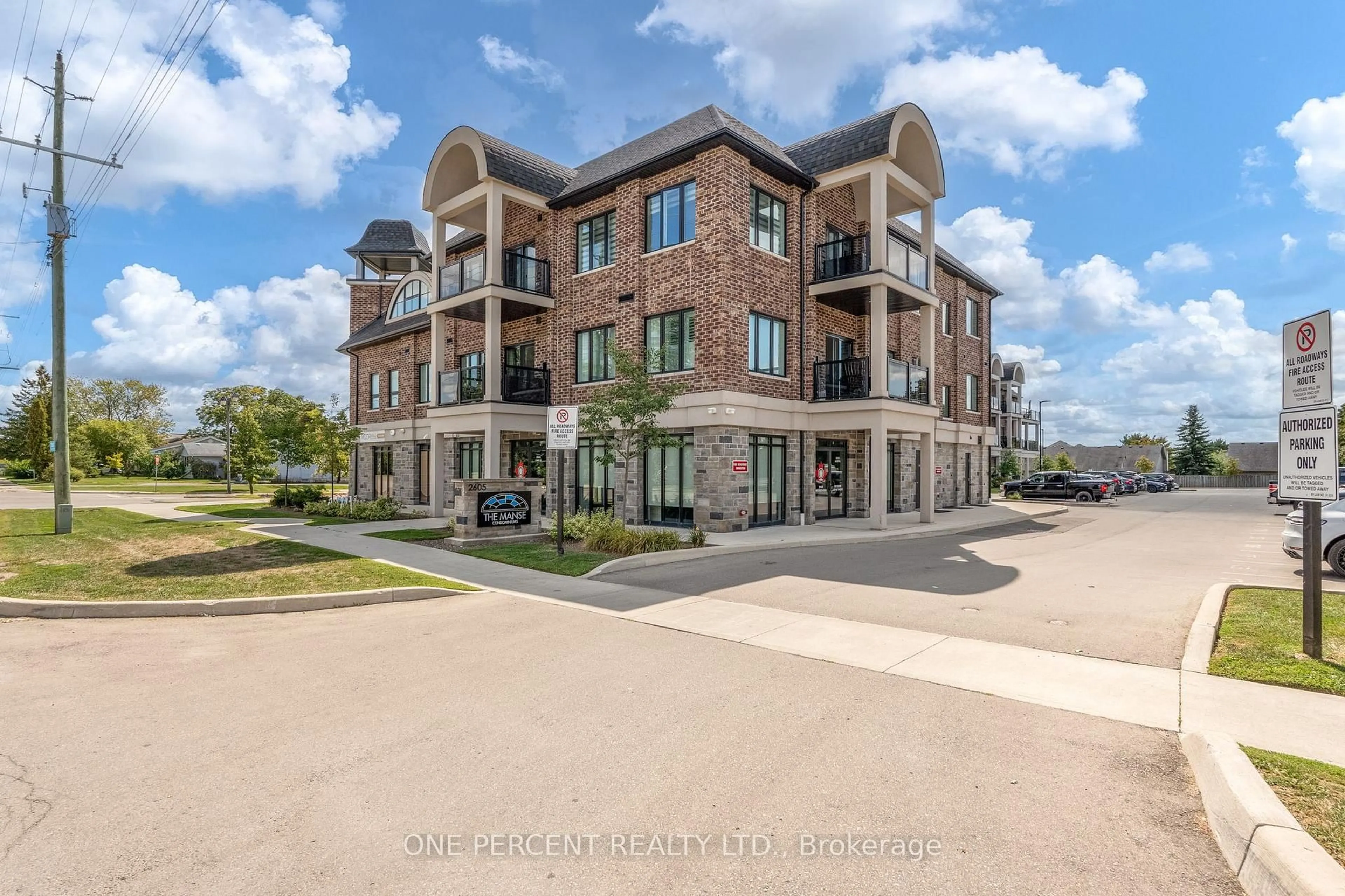 A pic from outside/outdoor area/front of a property/back of a property/a pic from drone, building for 2605 Binbrook Rd #202, Hamilton Ontario L0R 1C0