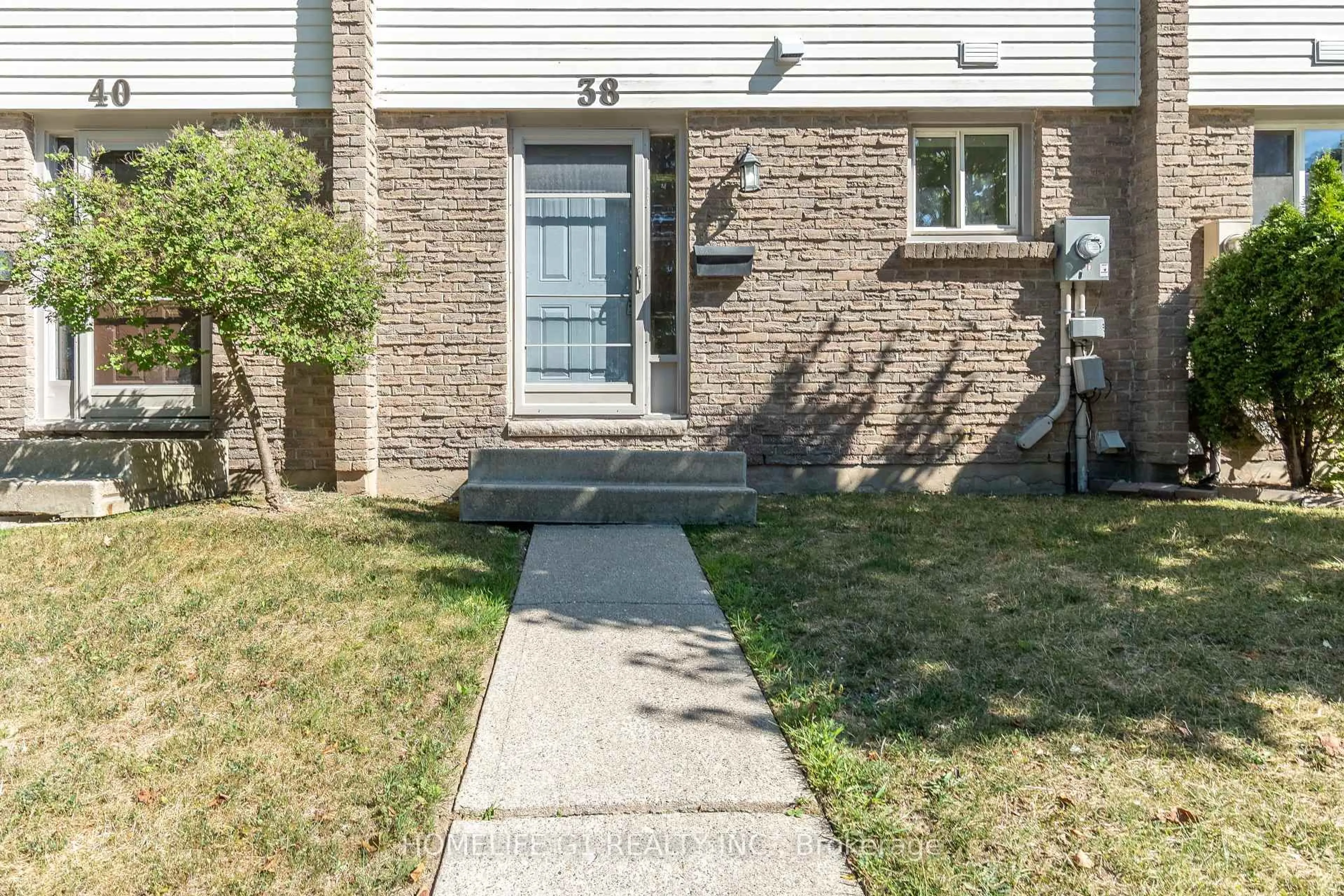 Unknown for 1600 Culver Dr #38, London East Ontario N5V 3H5
