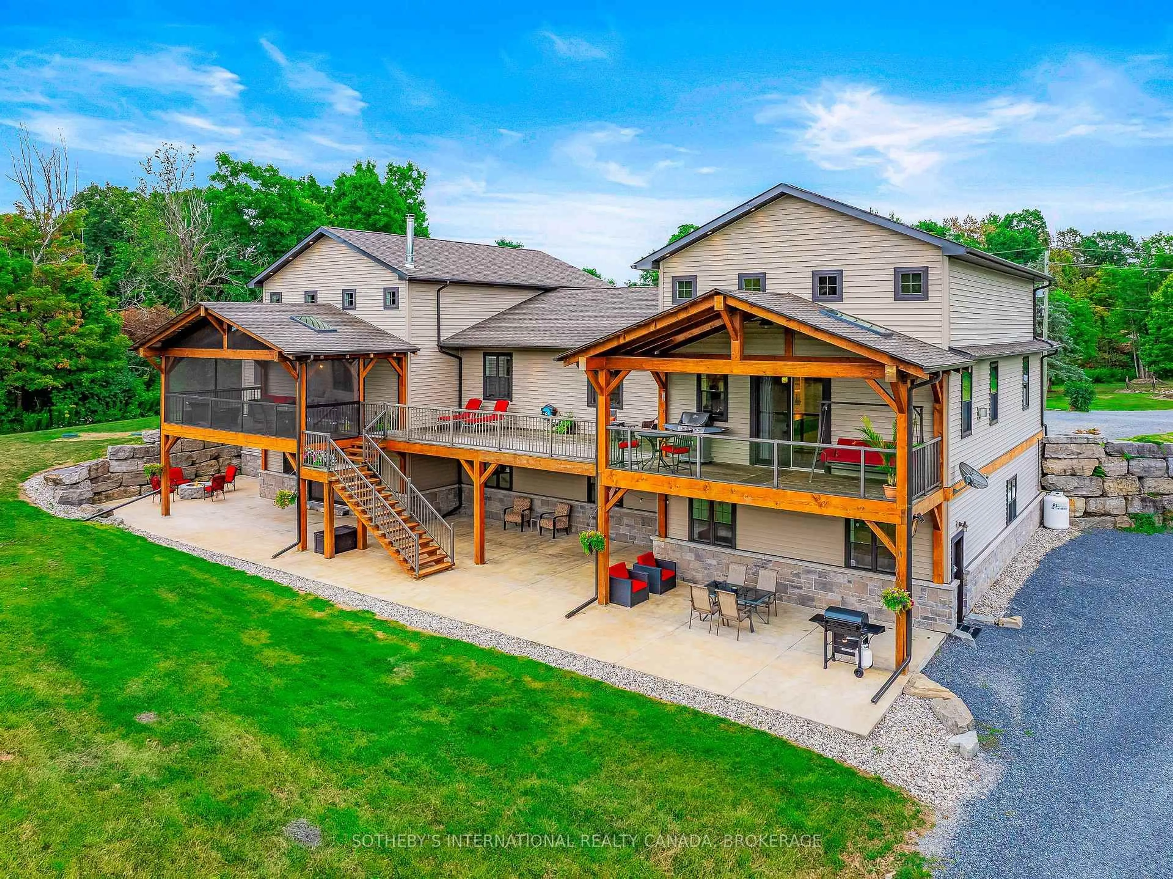A pic from outside/outdoor area/front of a property/back of a property/a pic from drone, unknown for 92 Reynolds Rd, Front of Leeds & Seeleys Bay Ontario K0E 1L0
