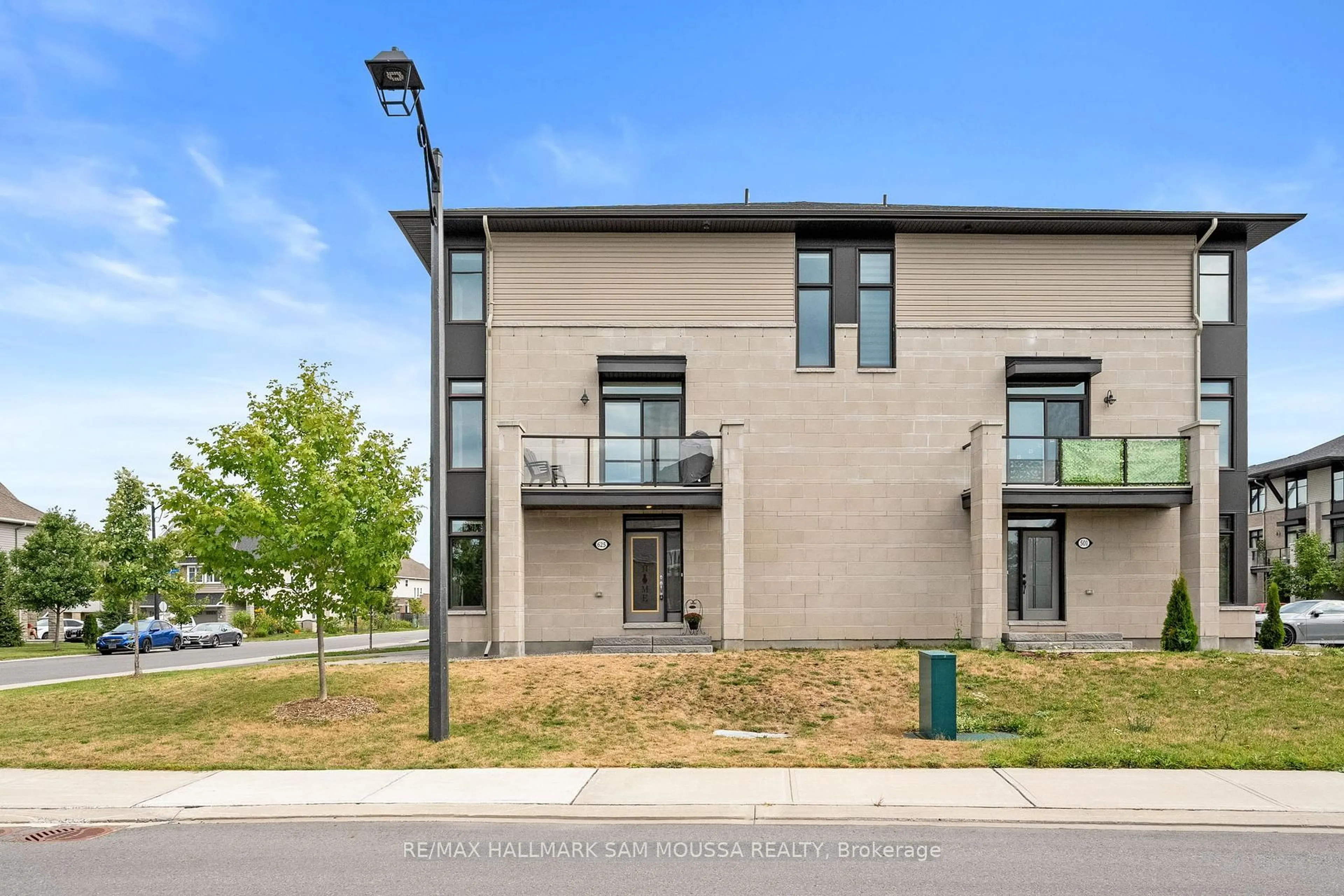 Unknown for 625 Cartographe St, Orleans Ontario K4A 1J7