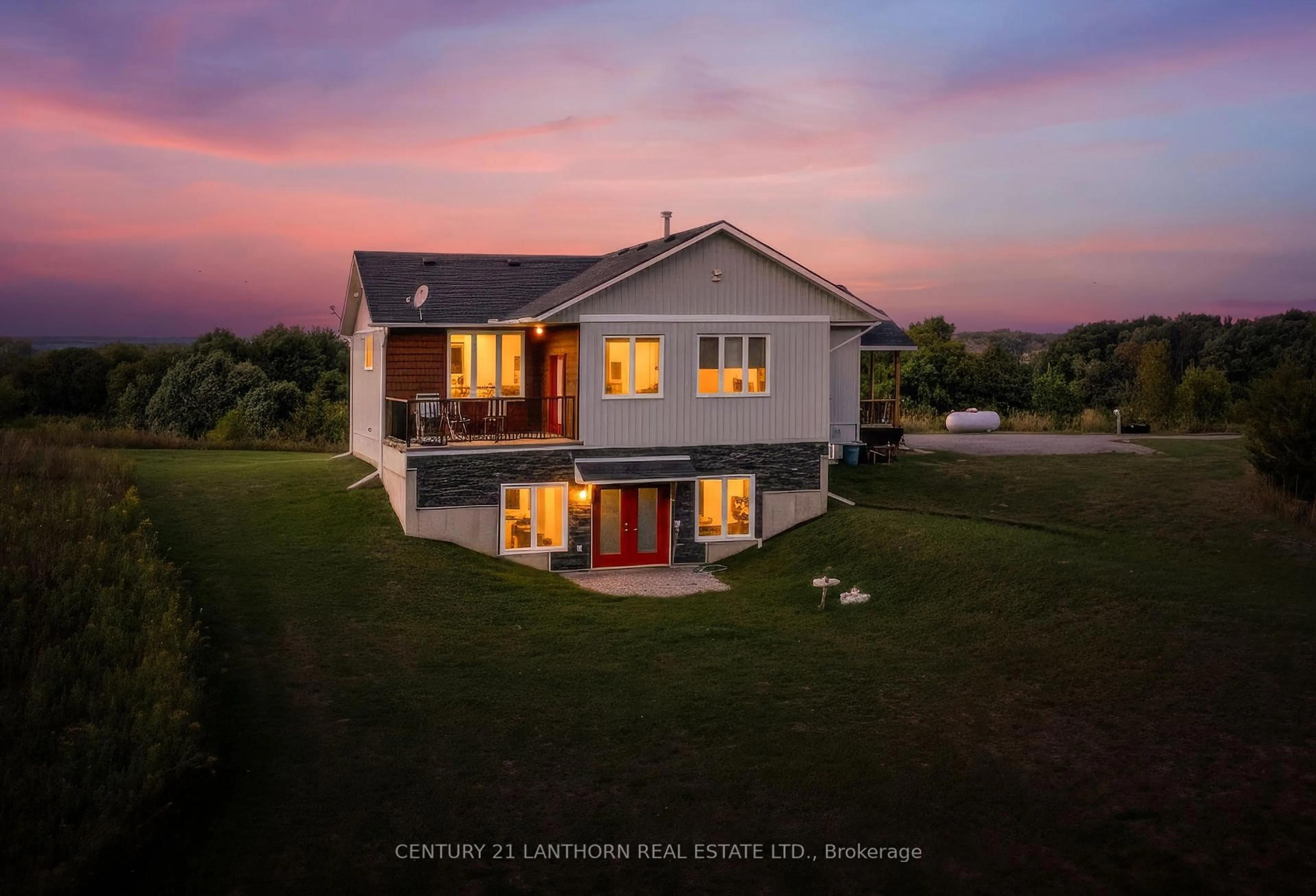 A pic from outside/outdoor area/front of a property/back of a property/a pic from drone, building for 581 Frankford Rd, Quinte West Ontario K0K 2B0