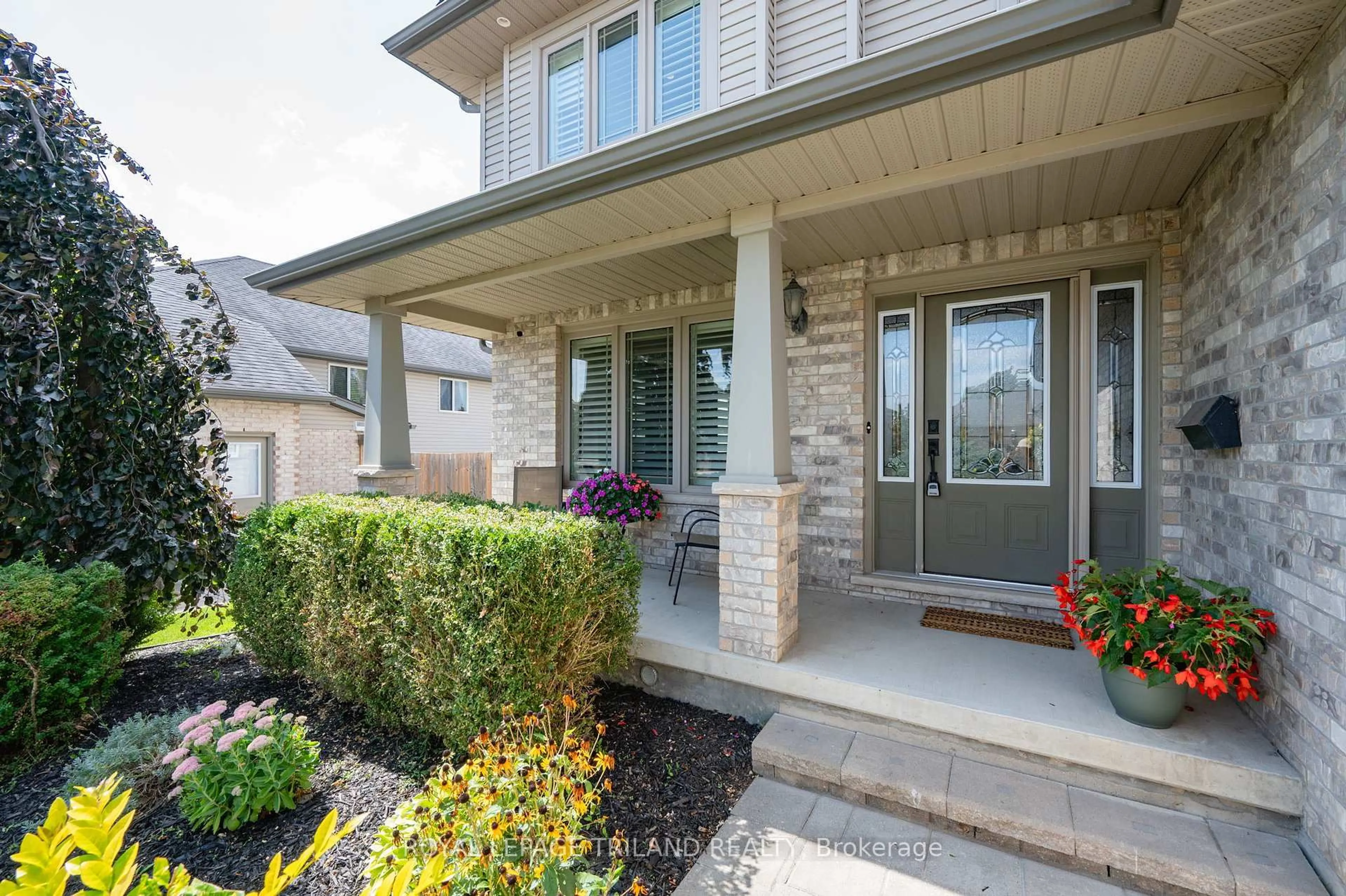 Unknown for 592 Darcy Dr, Strathroy-Caradoc Ontario N7G 4L2