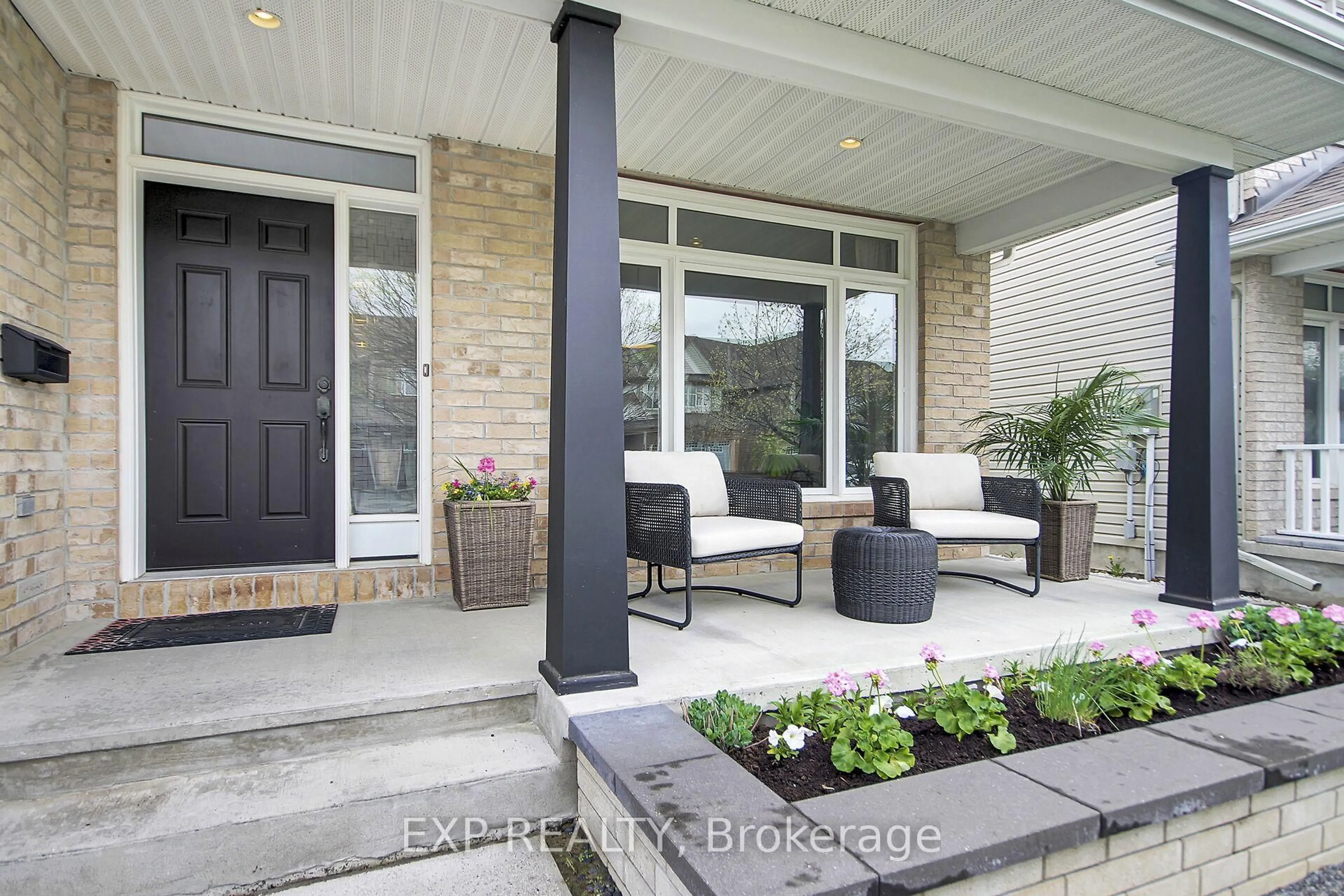 Unknown for 132 Gracewood Cres, Ottawa Ontario K1T 0J5