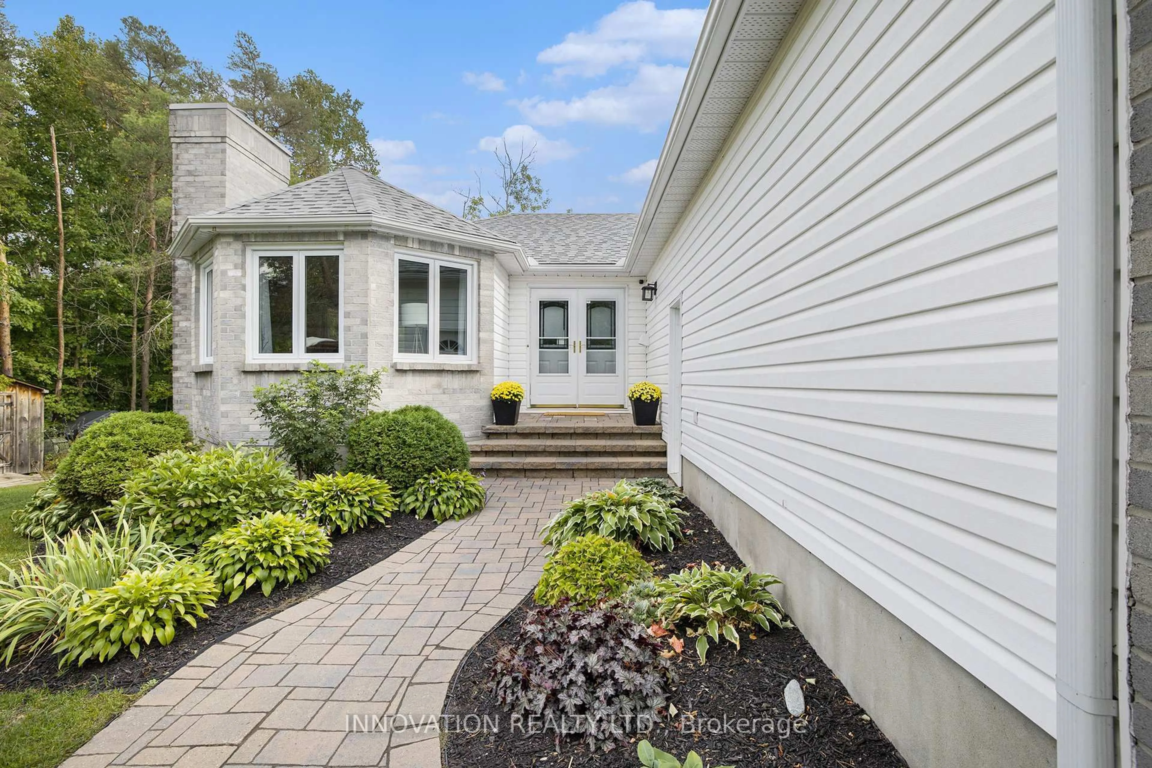 Unknown for 5702 Ferdinand St, Osgoode Ontario K0A 2W0