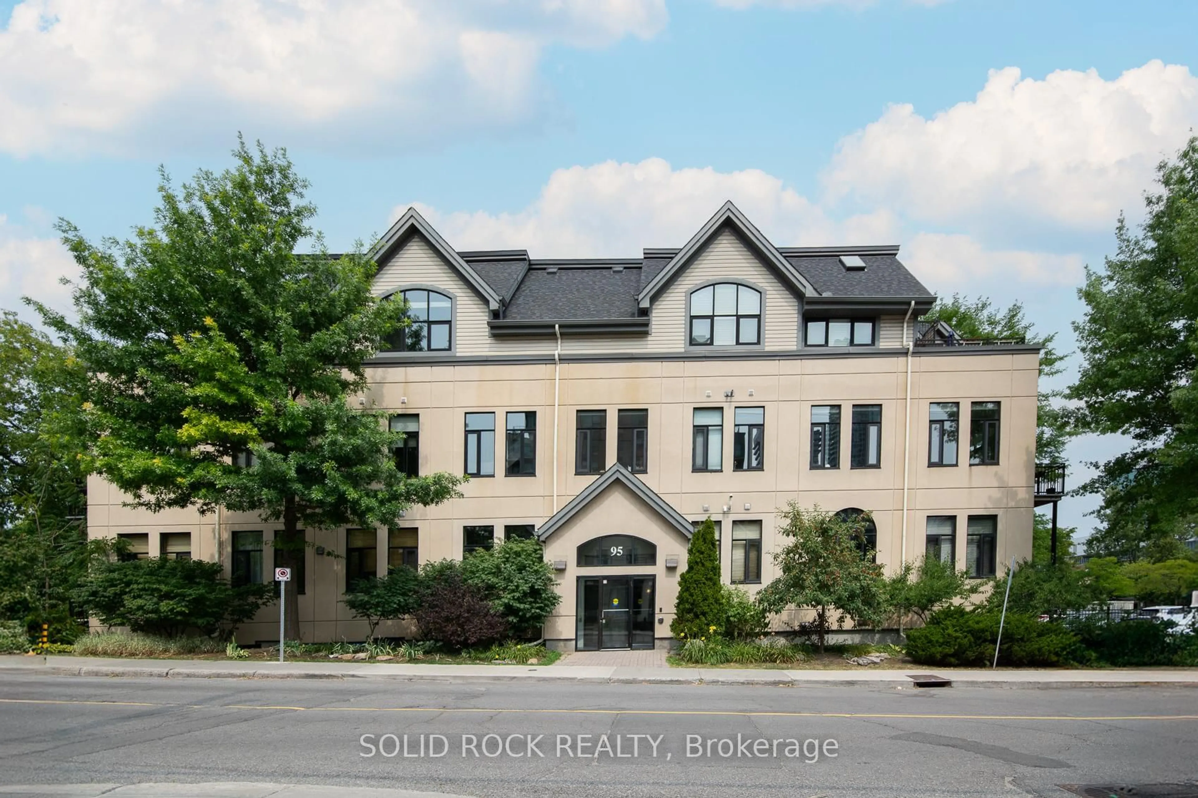 Unknown for 95 Beech St #105, Ottawa Ontario K1S 3J7