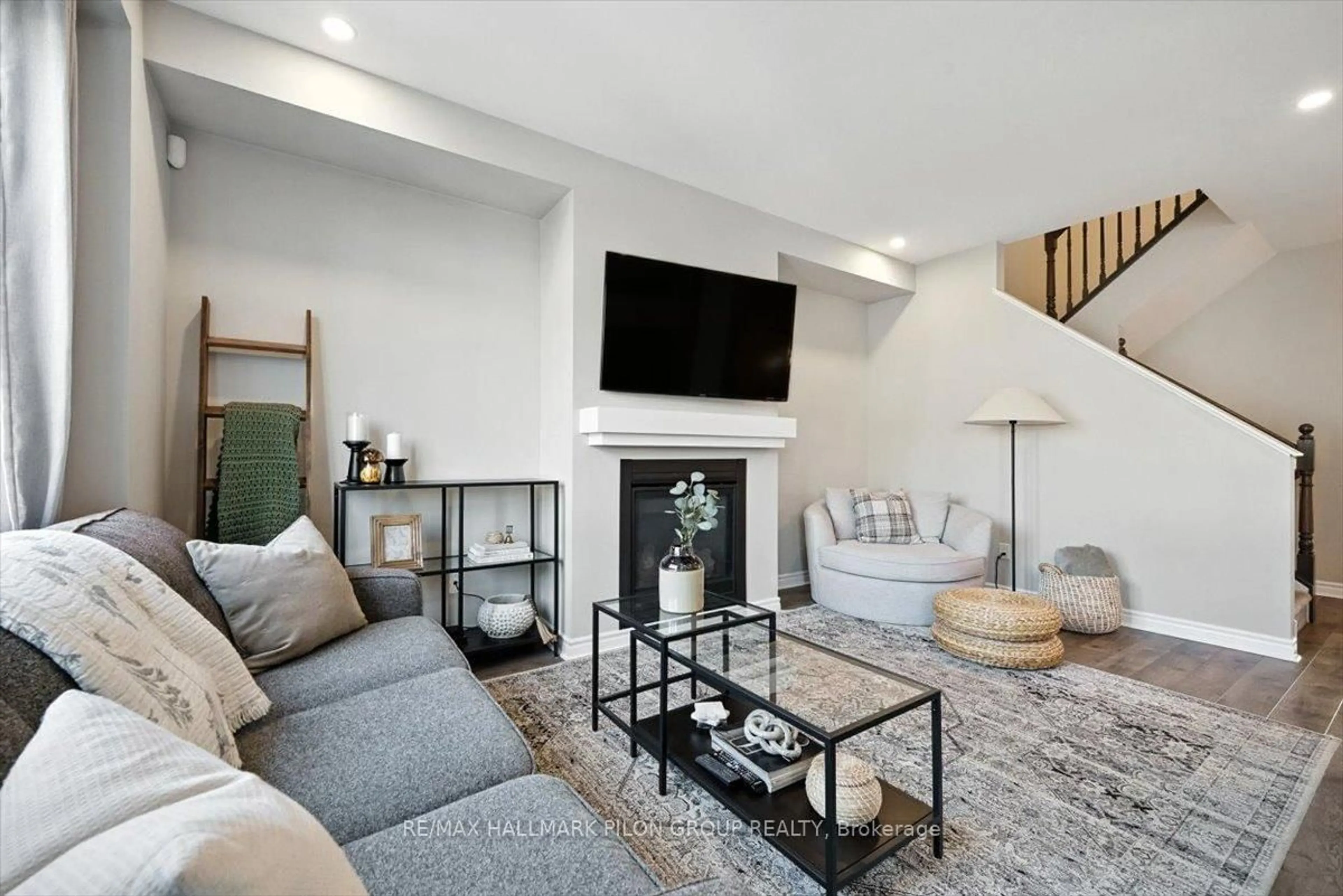 Living room with furniture, unknown for 381 Gerry Lalonde Dr, Ottawa Ontario K4A 0X2