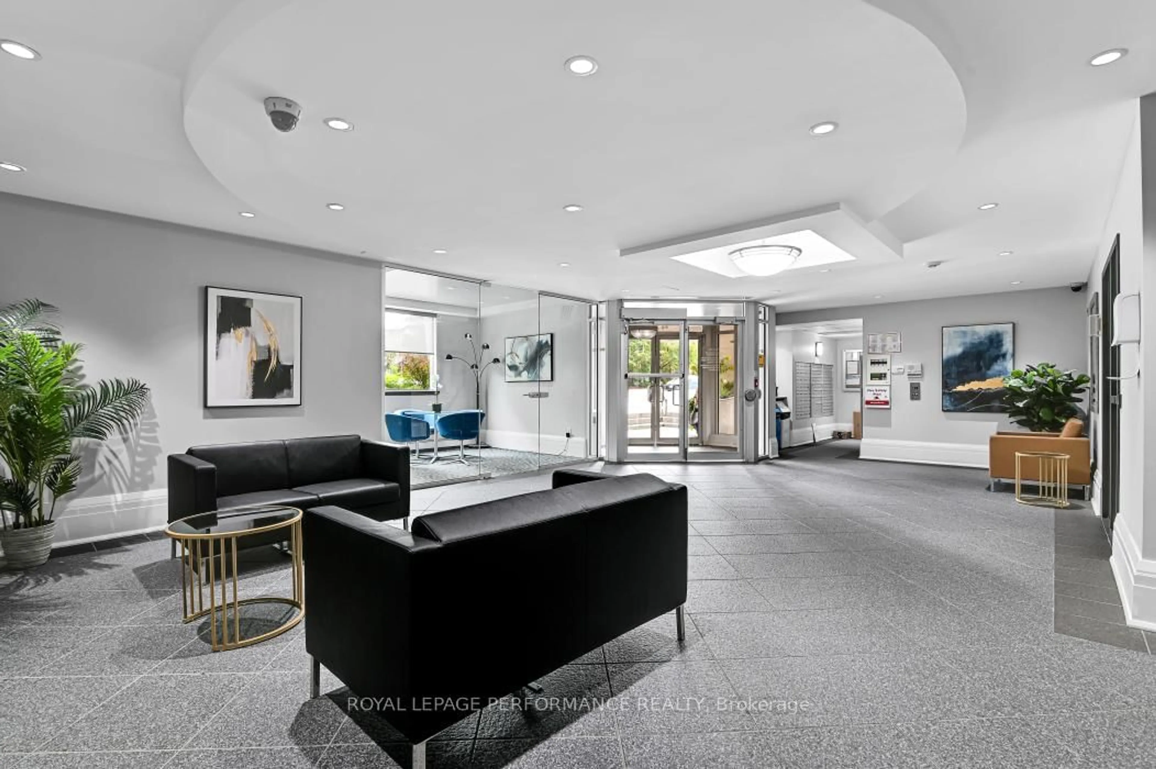 Lobby for 429 Somerset St #407, Ottawa Ontario K1P 2P5