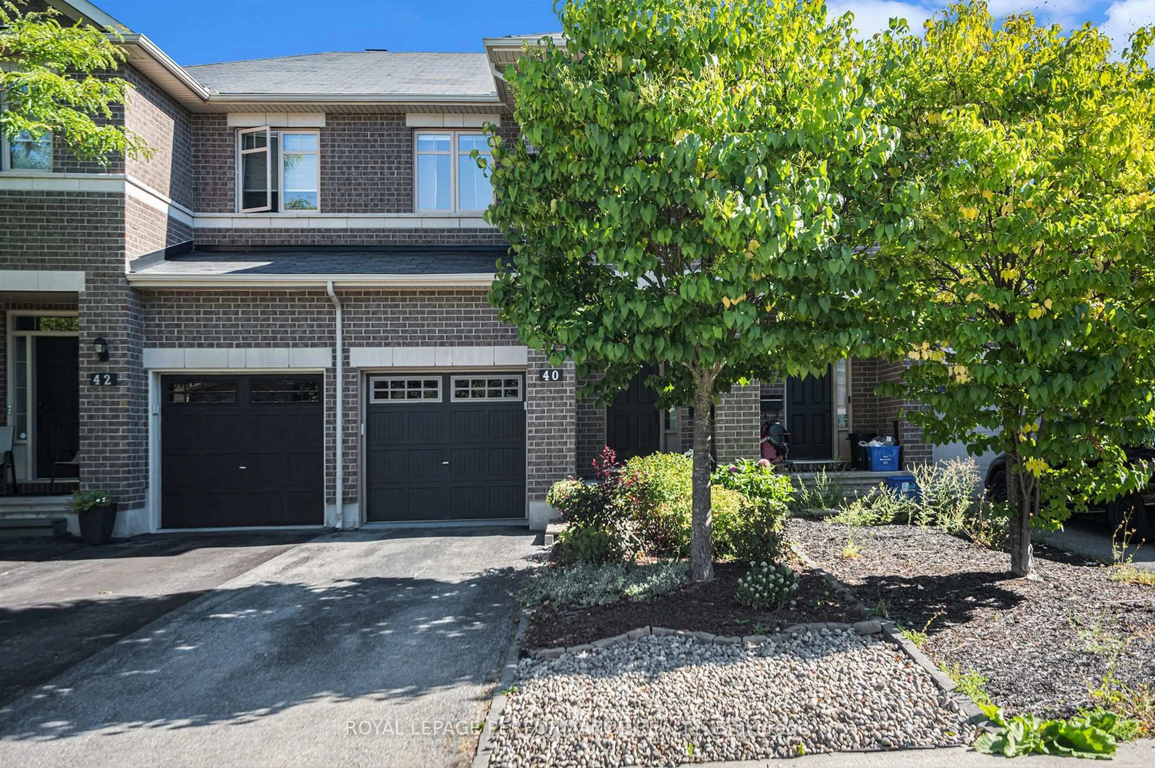Unknown for 40 Torbec Ave, Ottawa Ontario K2T 0B5
