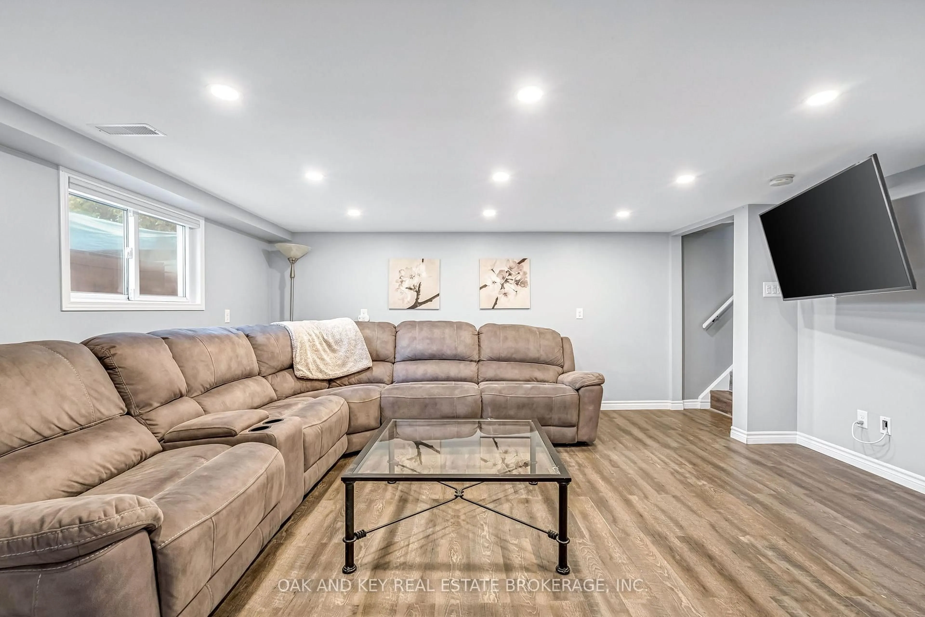 Living room with furniture, unknown for 65 Southview Cres, London South Ontario N6J 3L6