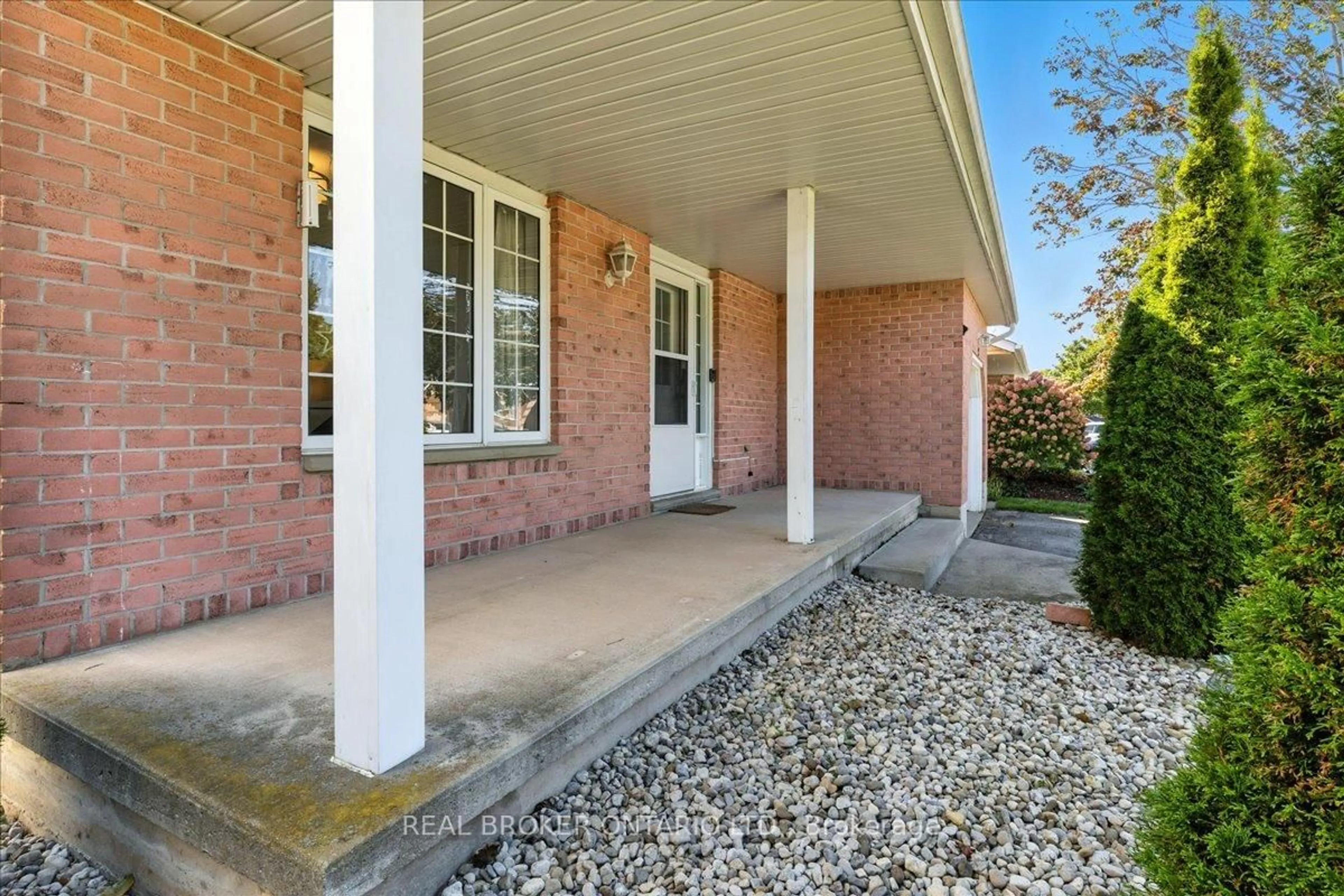 Home with brick exterior material, street for 87 Dawn Cres, Cambridge Ontario N3C 4A9