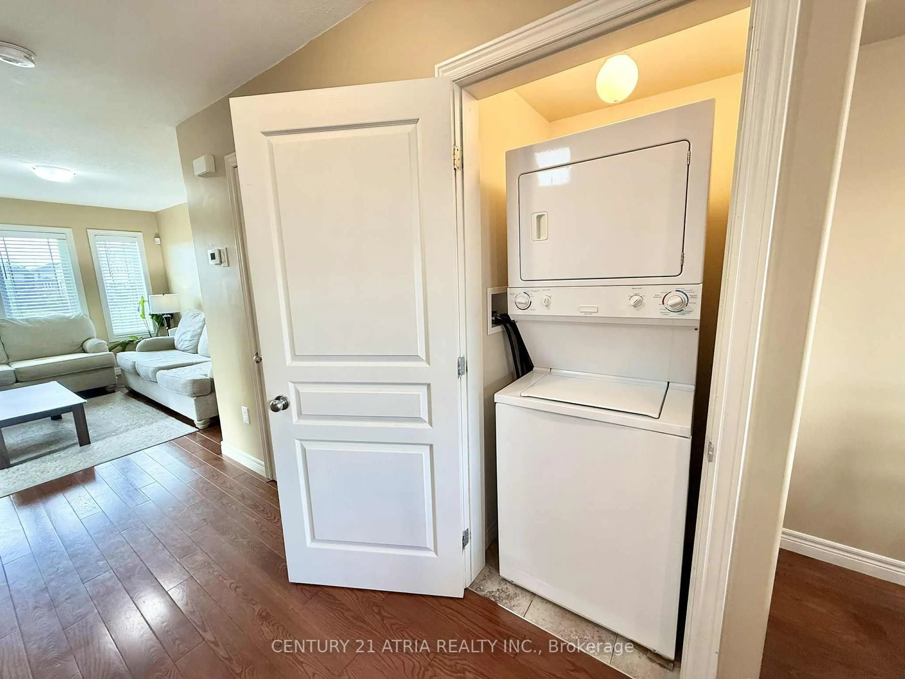 Laundry room for 25 Viking Dr #31, Hamilton Ontario L0R 1C0