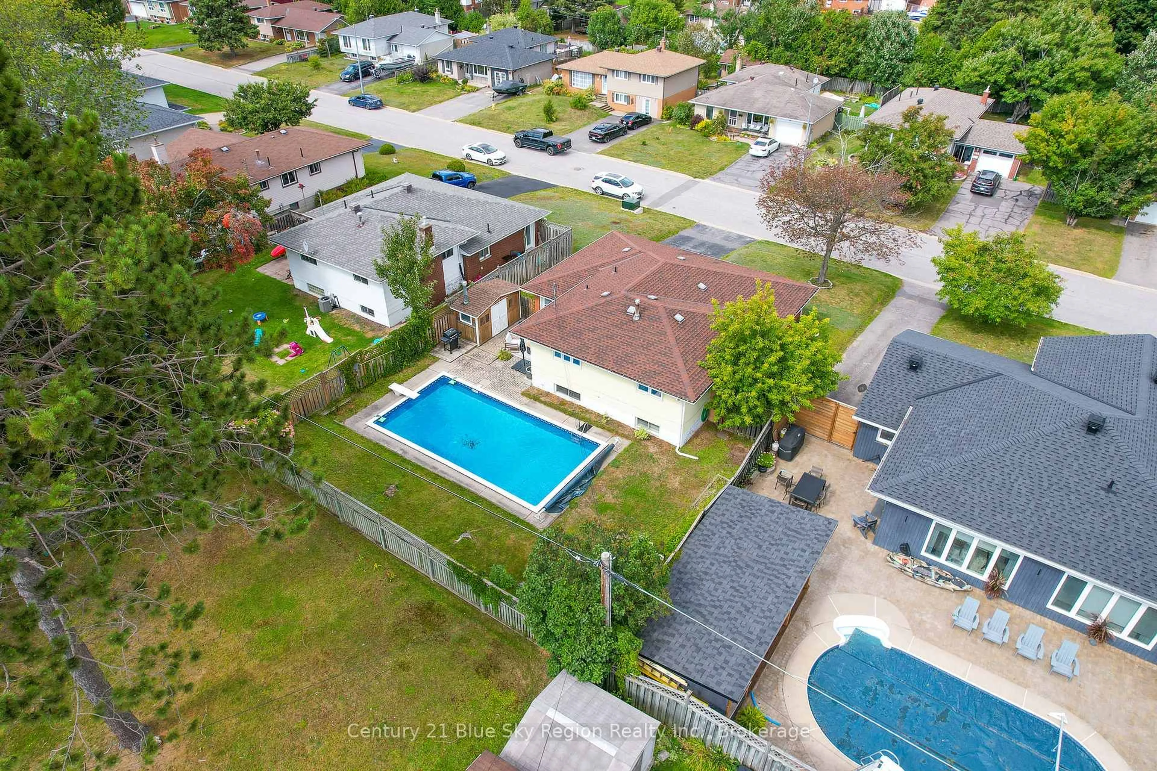 A pic from outside/outdoor area/front of a property/back of a property/a pic from drone, unknown for 109 Macbeth Cres, North Bay Ontario P1B 7X7
