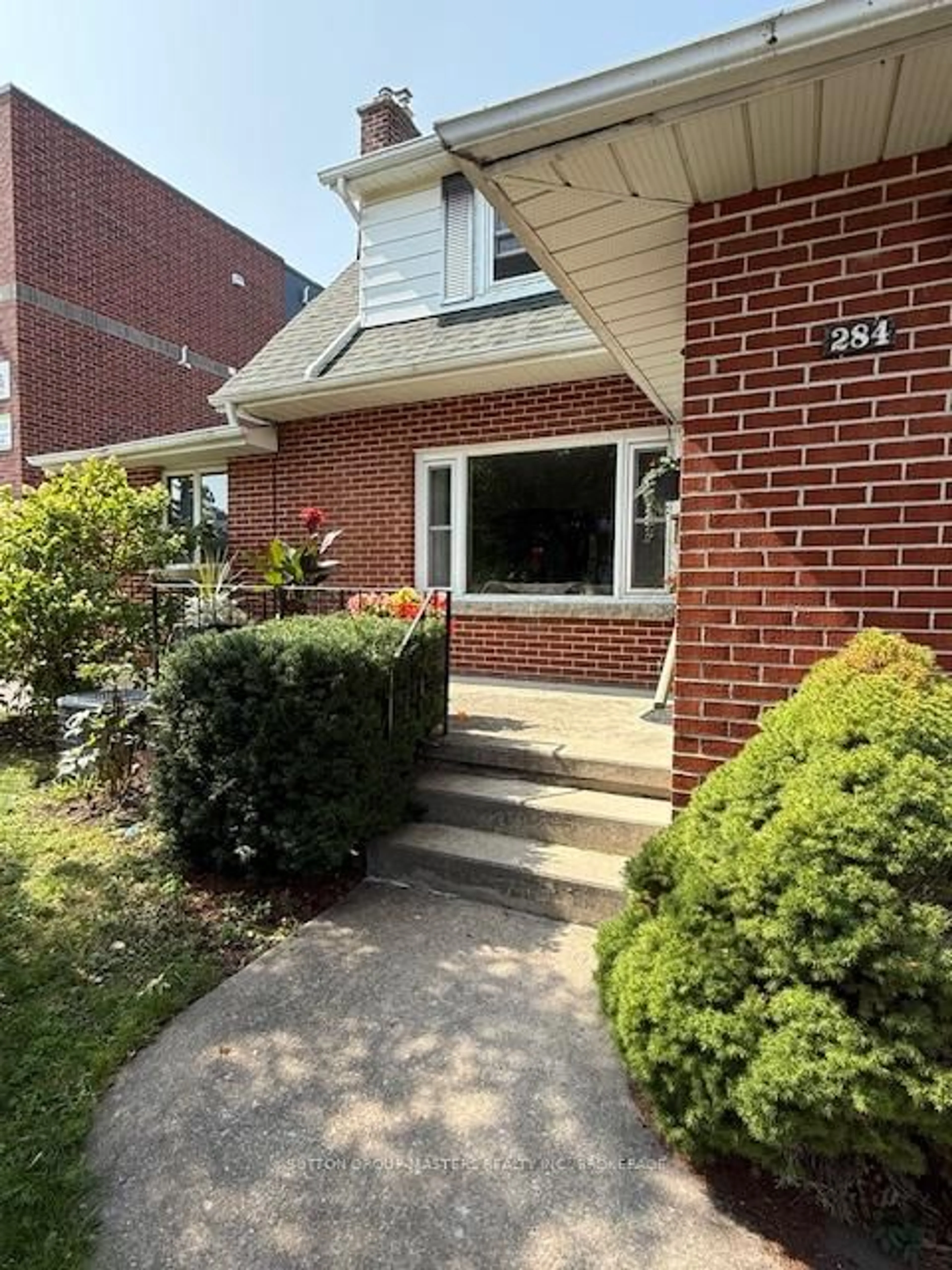 Home with brick exterior material, street for 284 Helen St, Kingston Ontario K7L 4P7